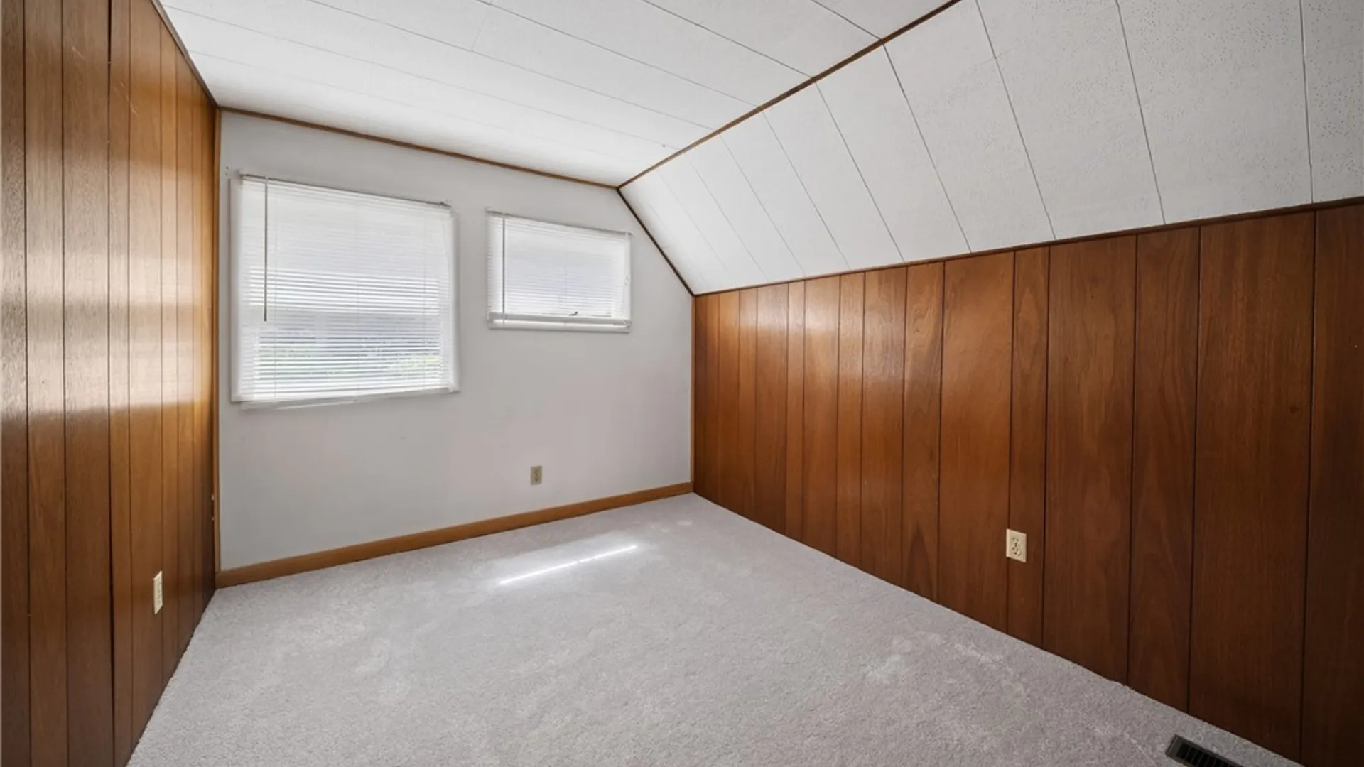 Property at 26 Apple Tree Lane, Clay, NY 13090 43
