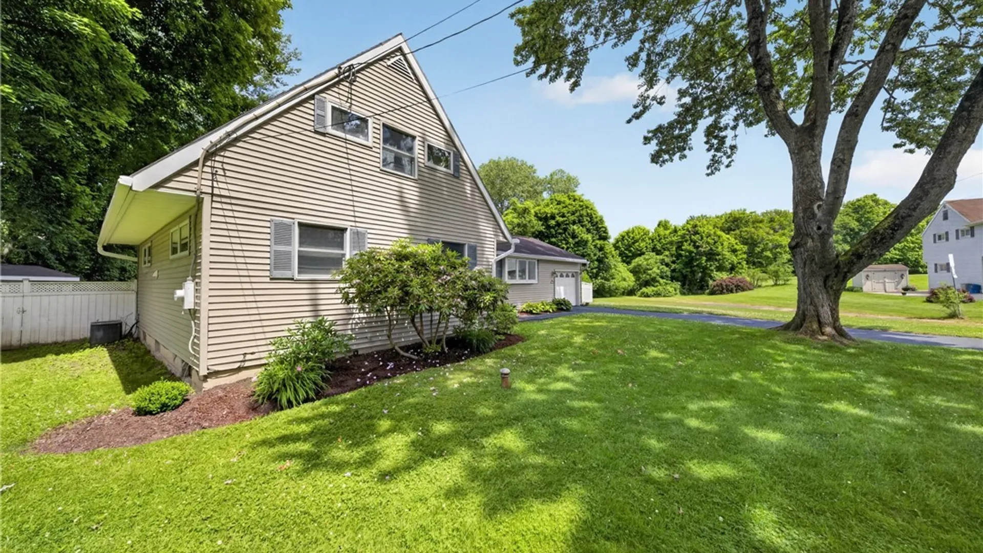 Property at 26 Apple Tree Lane, Clay, NY 13090 45