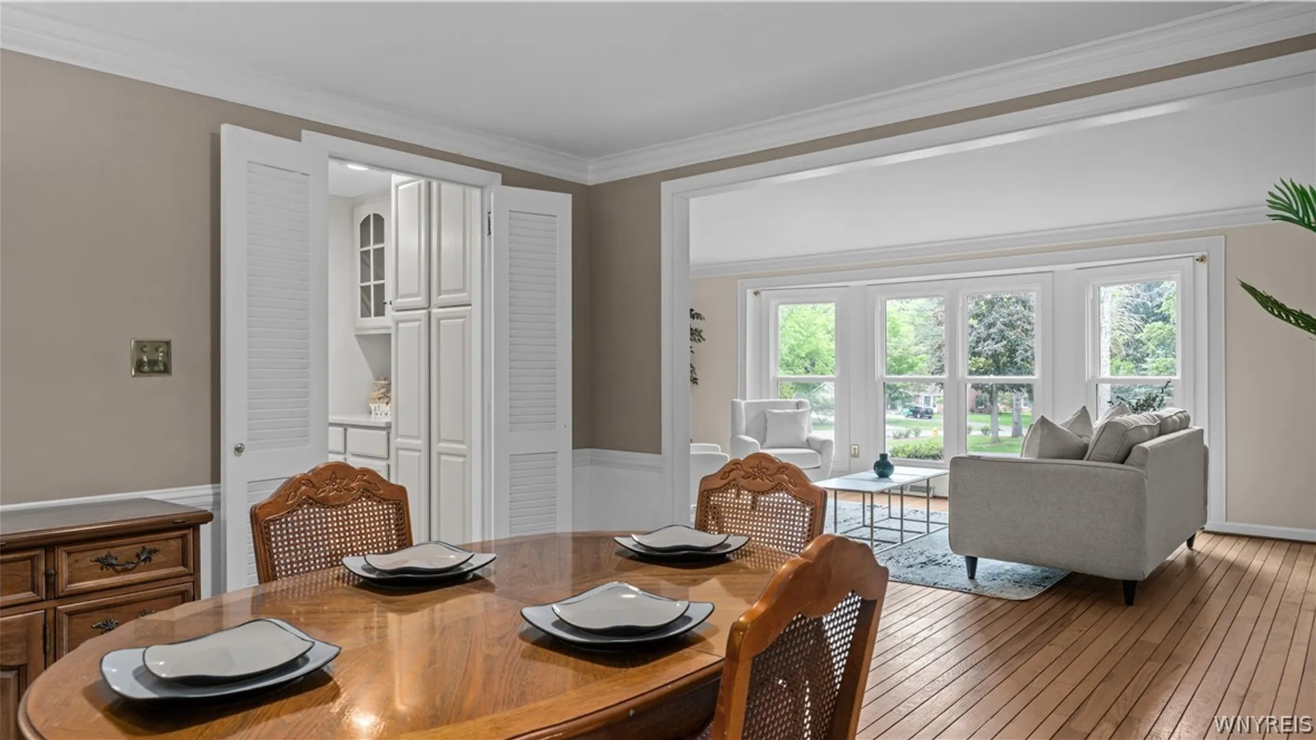 Property at 6 Stonehenge Court, Orchard Park, NY 14127 11