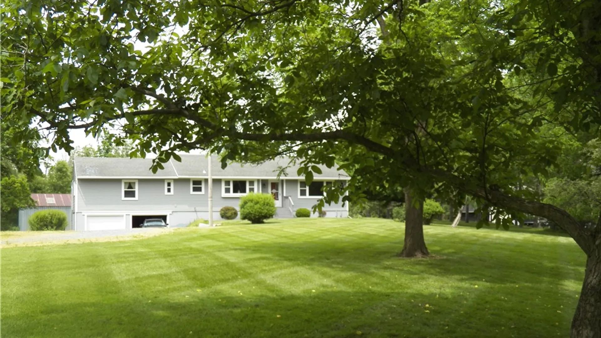 Property at 6720 Rice Road, East Bloomfield, NY 14564 2