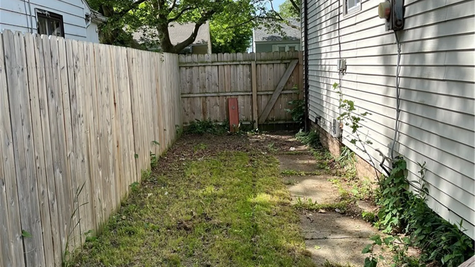 Property at 3334 B Street, Niagara Falls, NY 14303 4