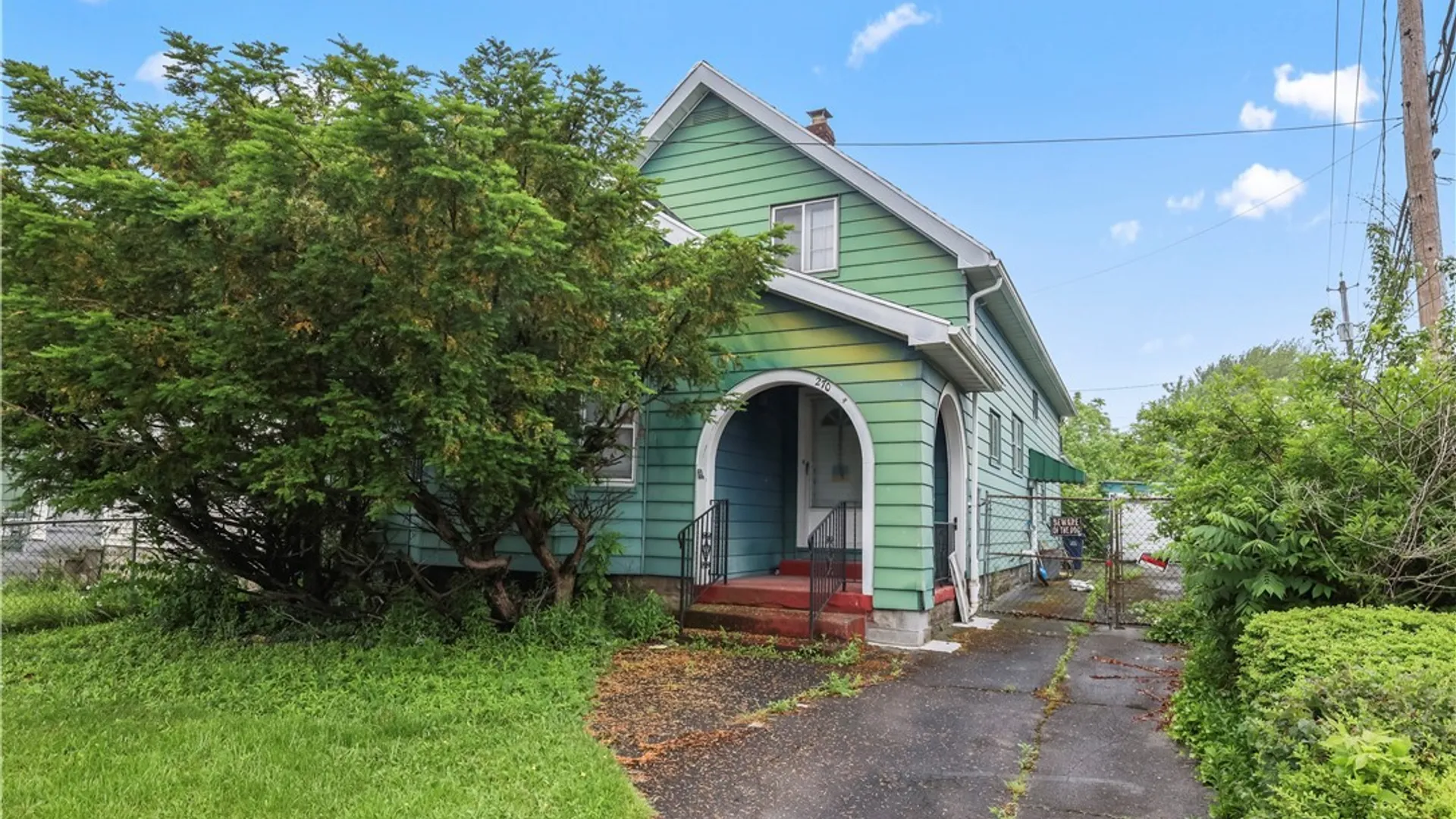 Property at 270 Comstock Avenue, Buffalo, NY 14215 2