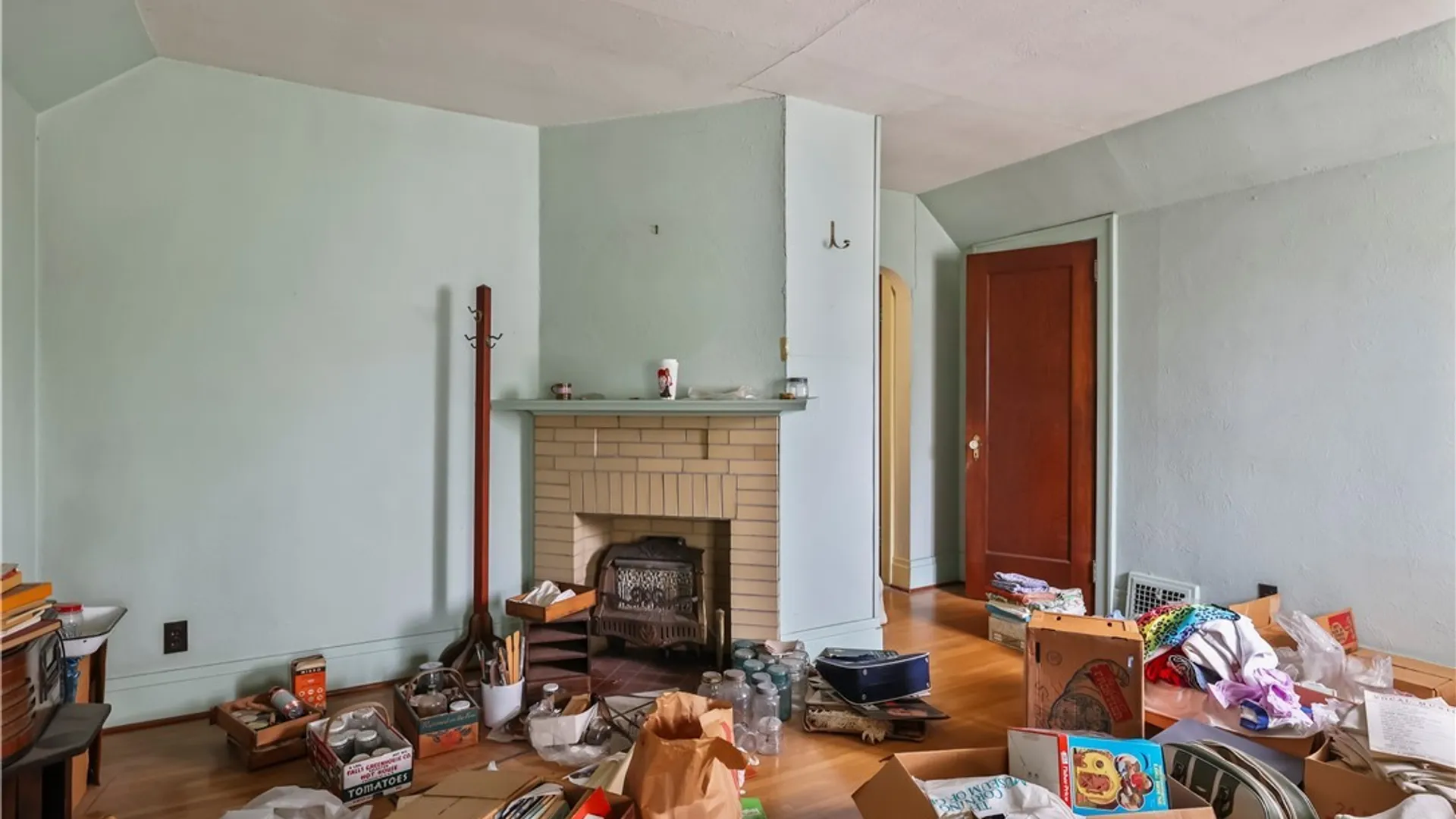 Property at 270 Comstock Avenue, Buffalo, NY 14215 20