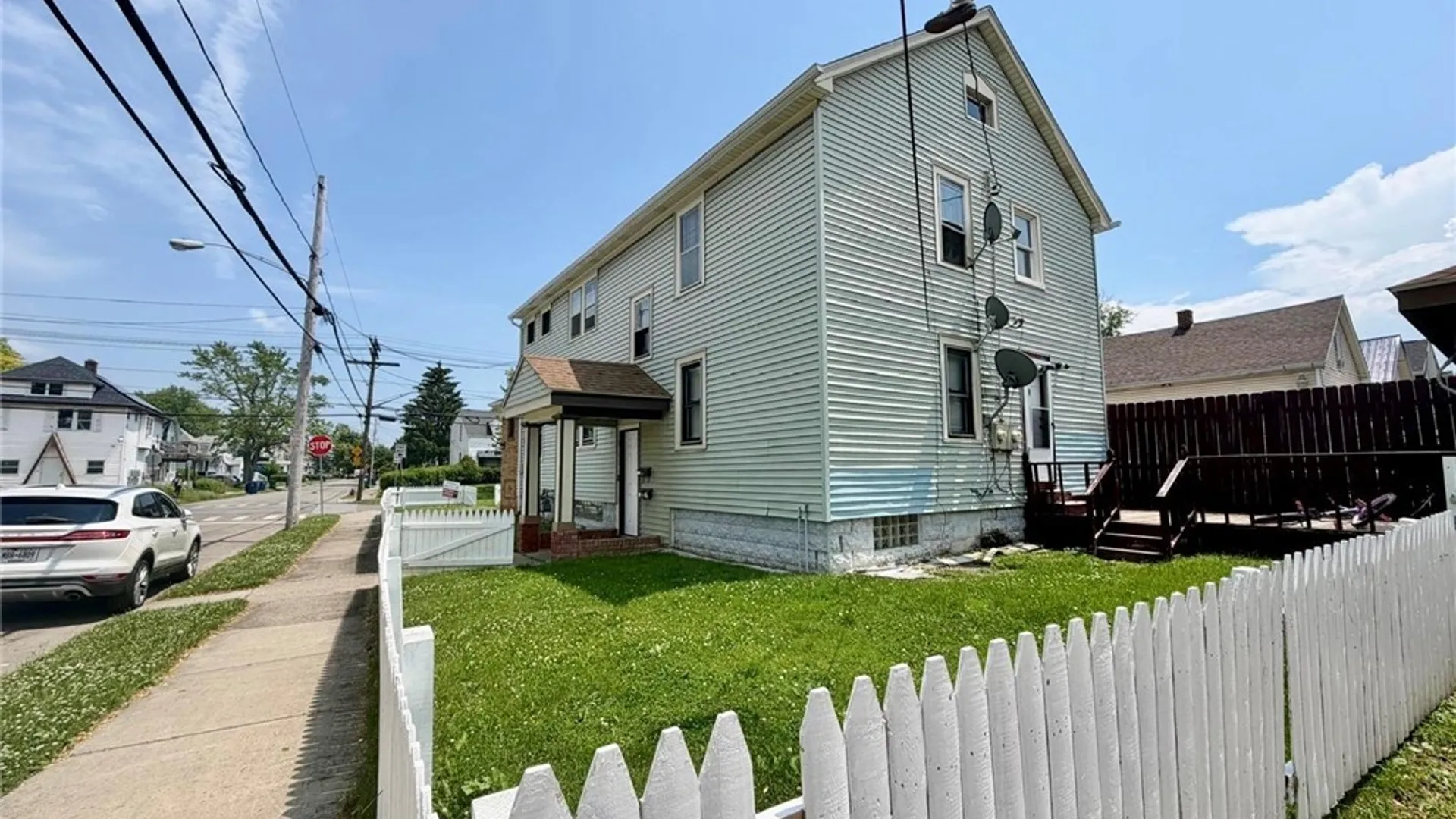 Property at 332 Parkridge Avenue, Buffalo, NY 14215 4