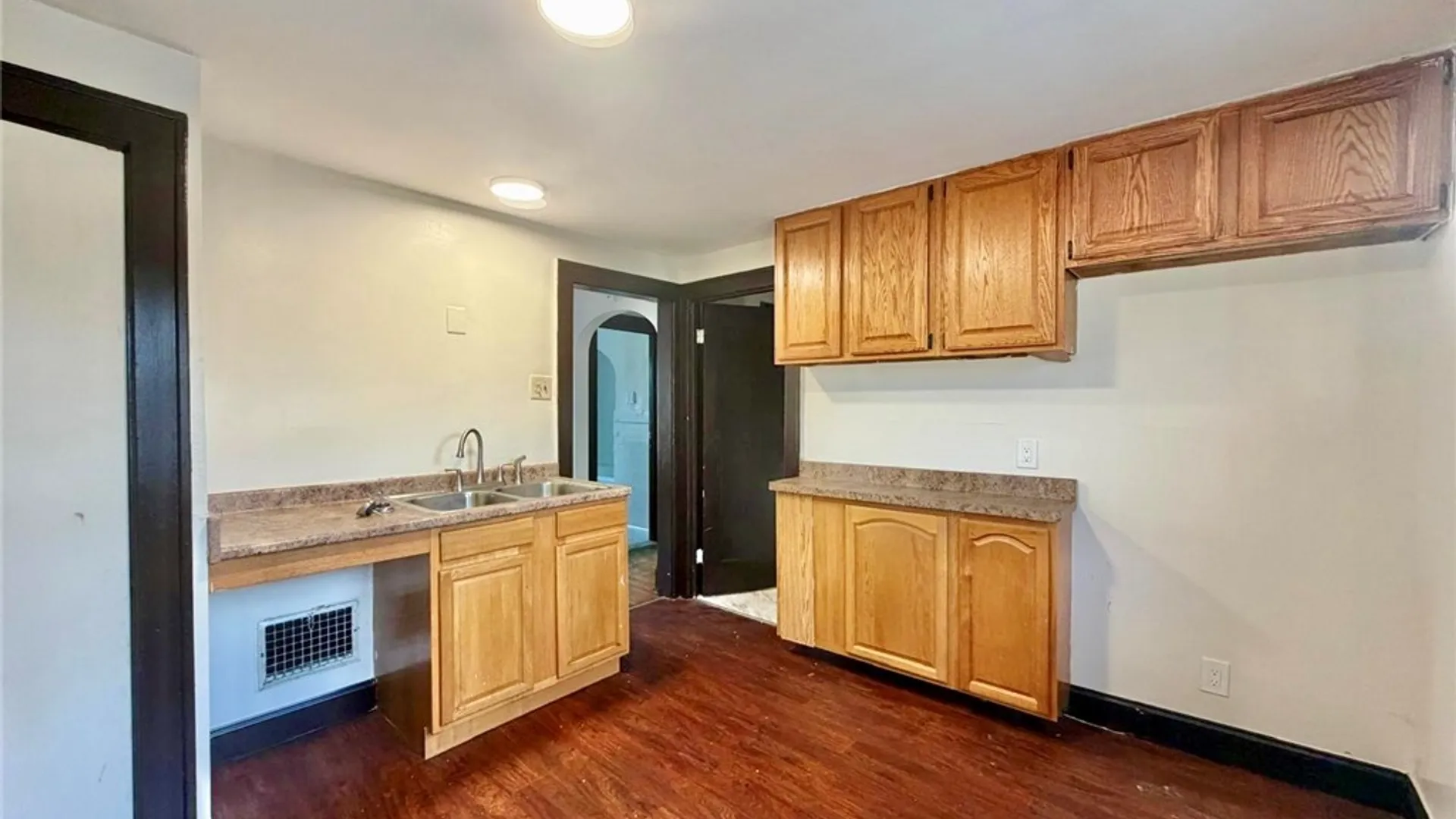Property at 332 Parkridge Avenue, Buffalo, NY 14215 8