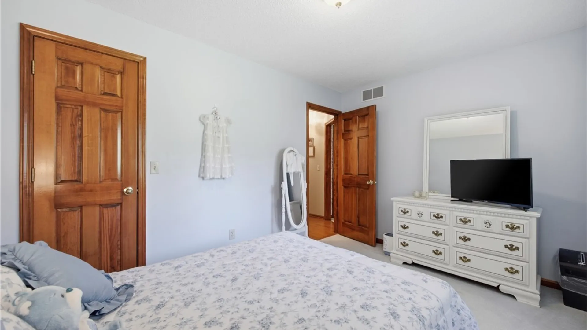 Property at 83 Michaels, Lancaster, NY 14086 27