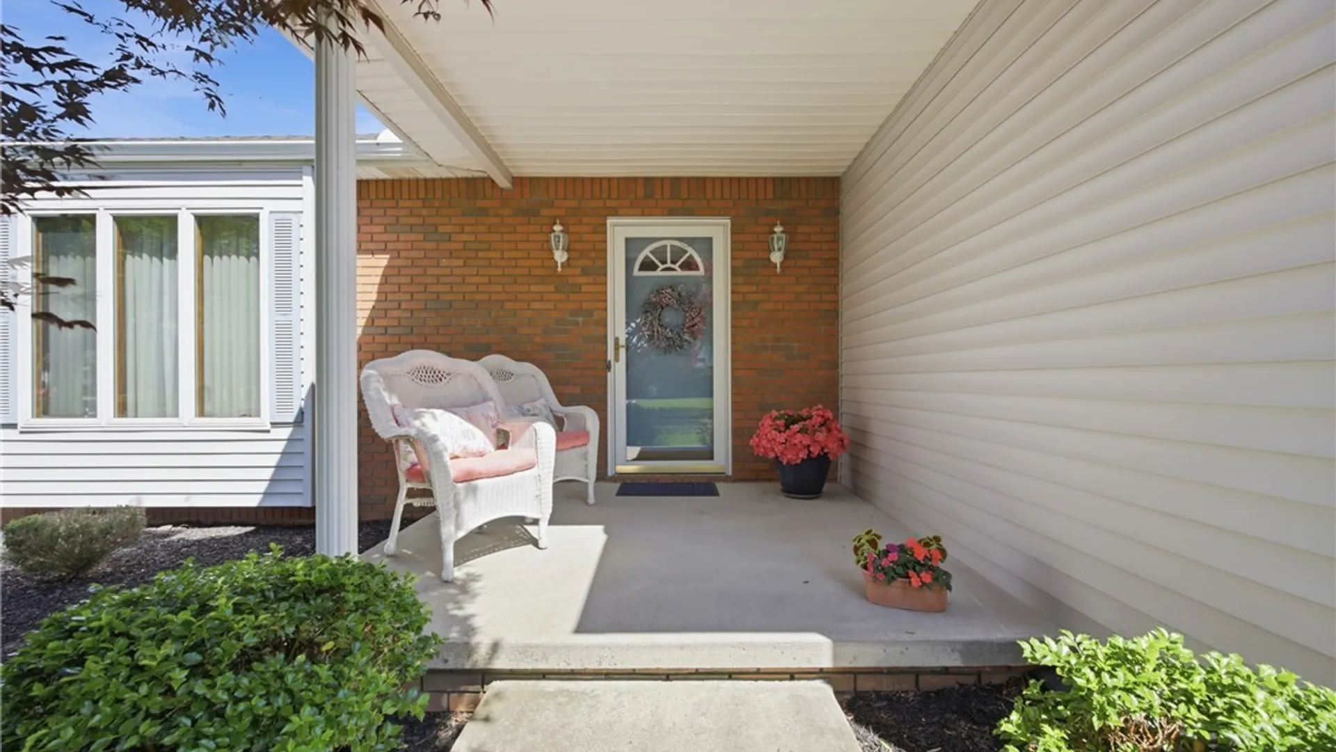 Property at 83 Michaels, Lancaster, NY 14086 3