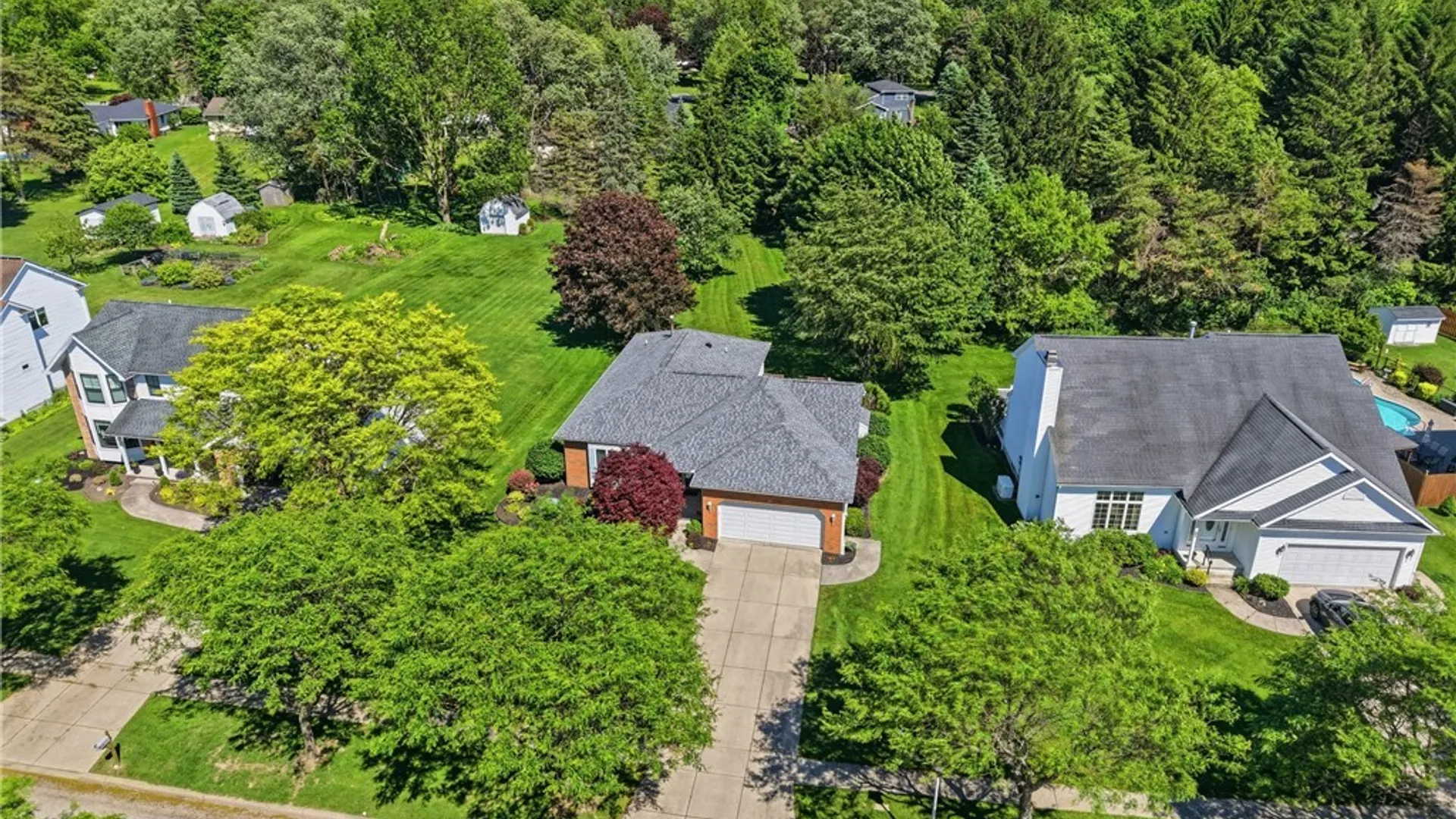 Property at 83 Michaels, Lancaster, NY 14086 42