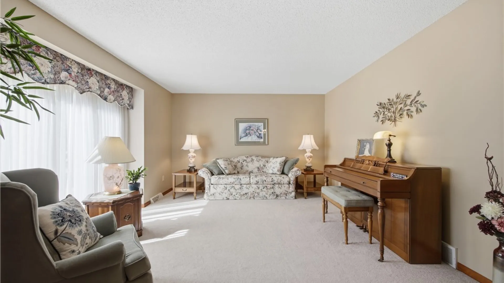 Property at 83 Michaels, Lancaster, NY 14086 5