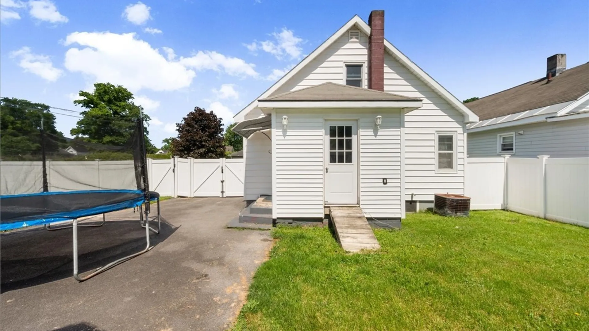 Property at 1409 Kellogg Avenue, Utica, NY 13502 26