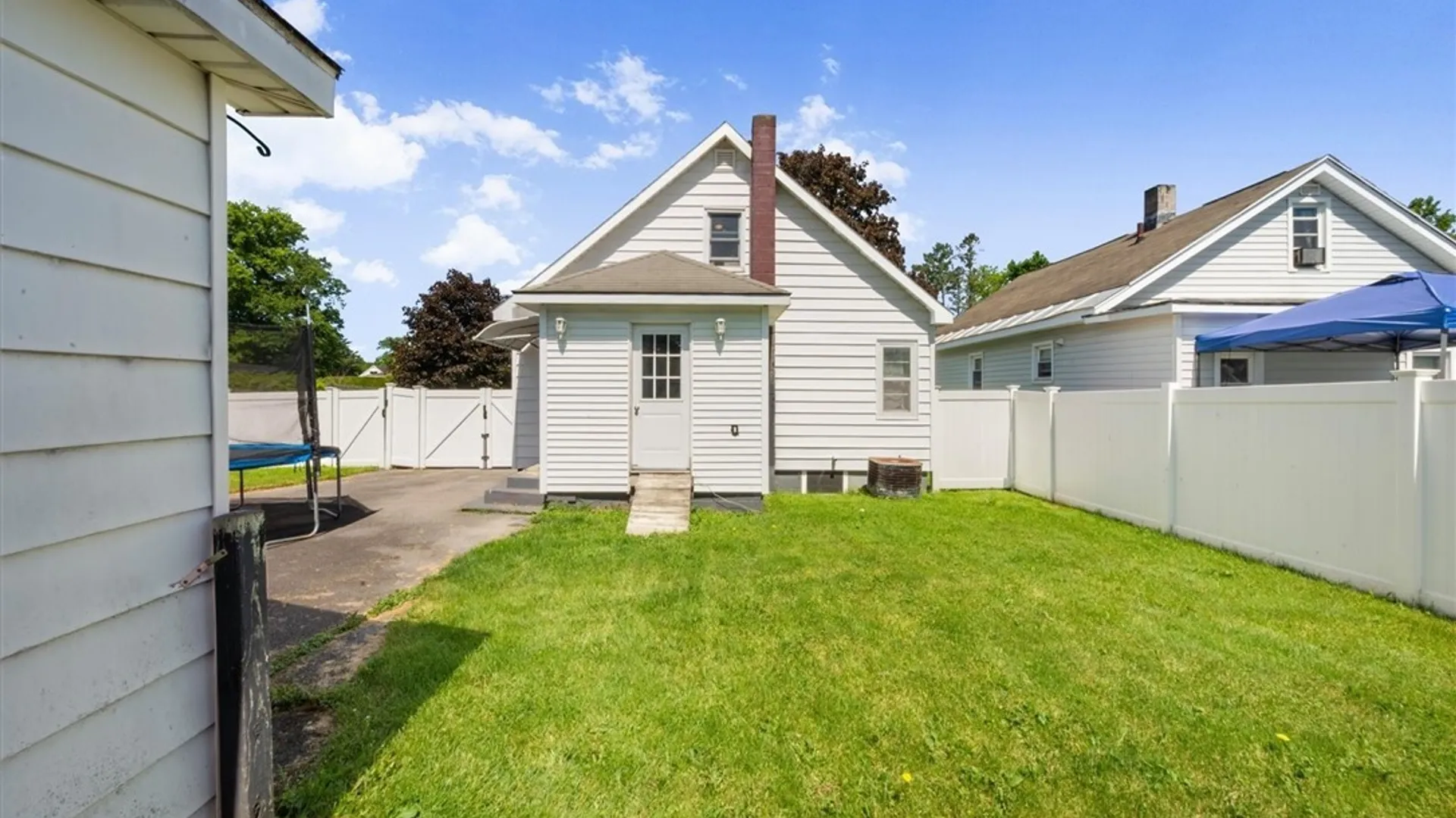 Property at 1409 Kellogg Avenue, Utica, NY 13502 27