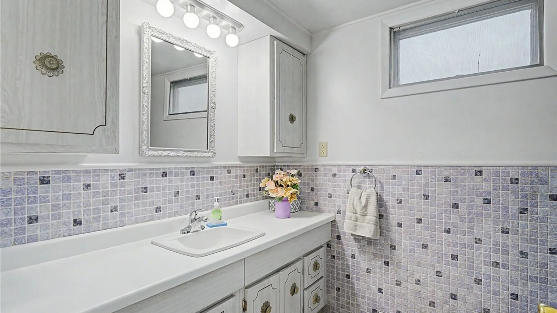 Property at 130 Crocker Street, Cheektowaga, NY 14212 12