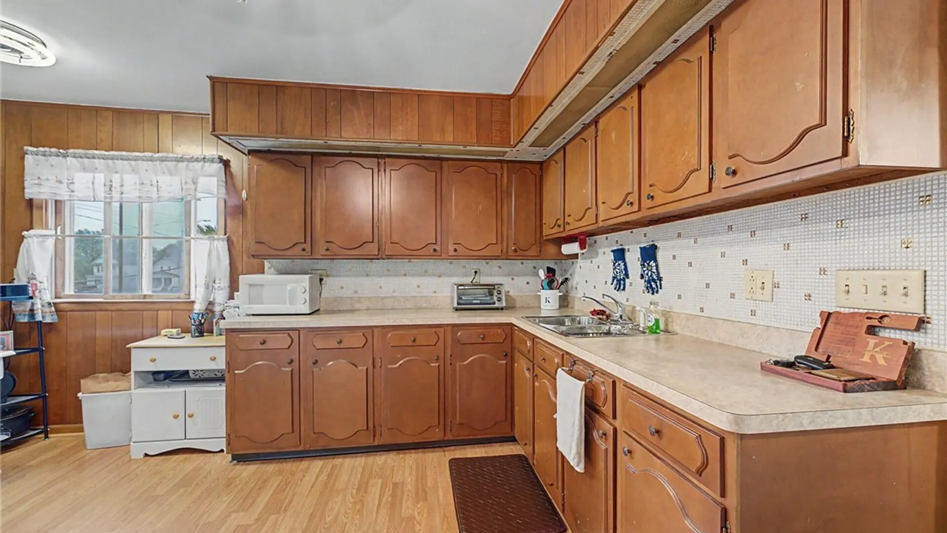 Property at 130 Crocker Street, Cheektowaga, NY 14212 28