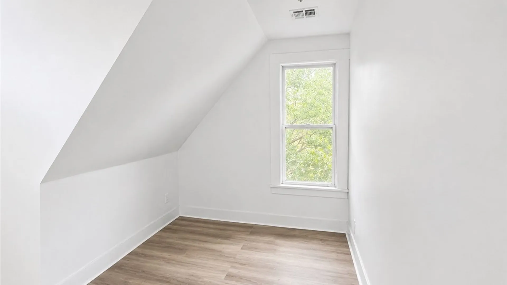 Property at 38 Inter Park Avenue, Buffalo, NY 14211 7