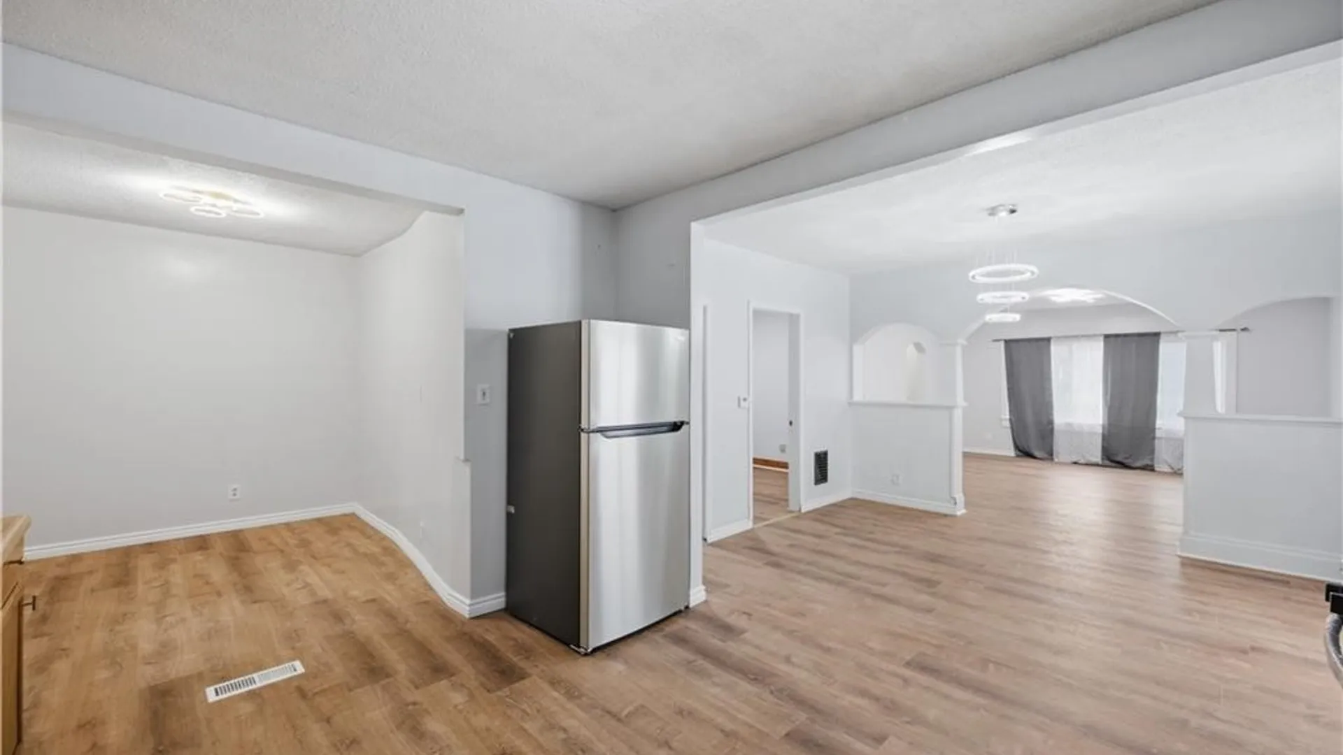 Property at 122 Dartmouth Avenue, Buffalo, NY 14215 13