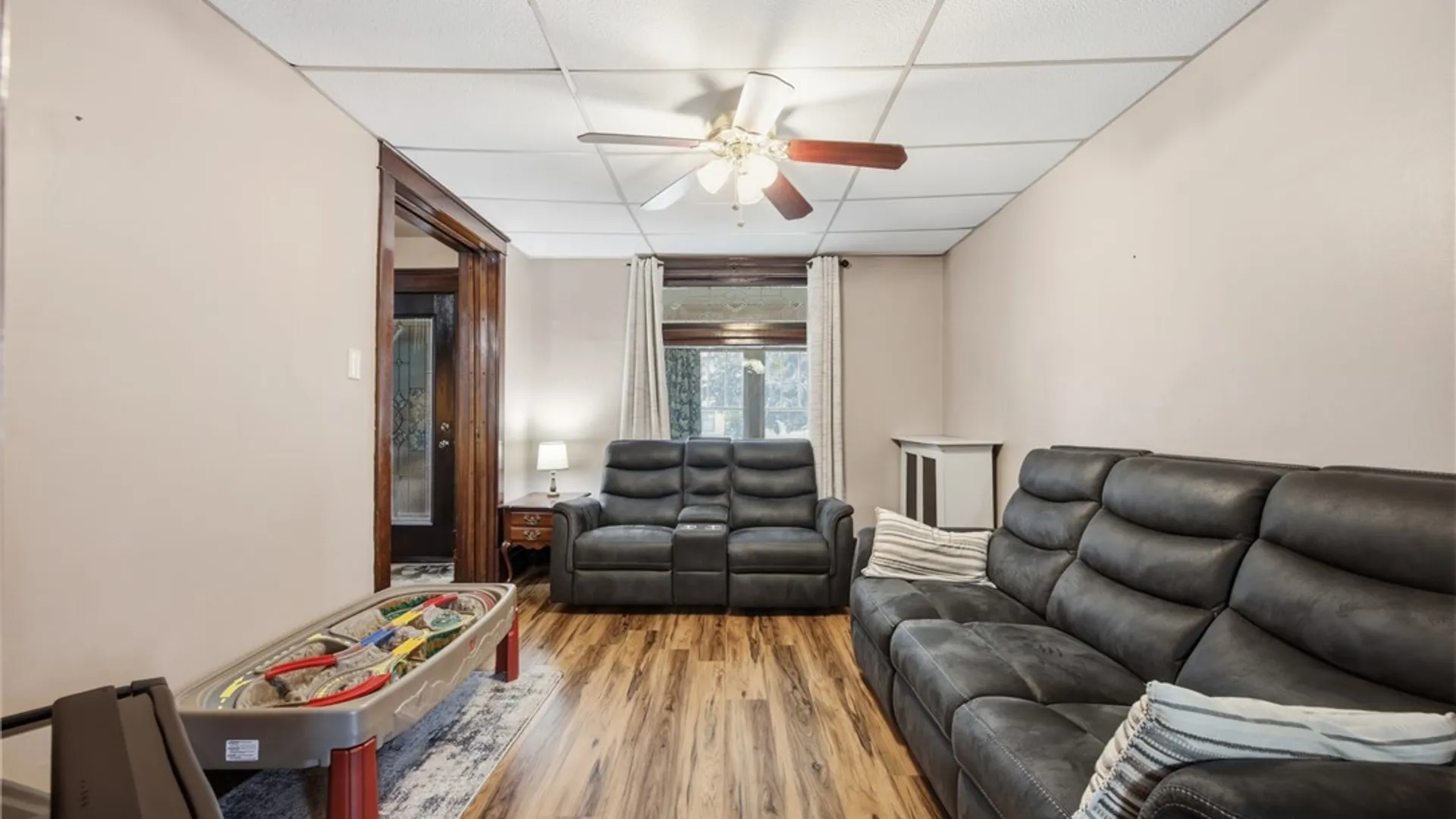 Property at 29 Josie Place, Buffalo, NY 14220 12