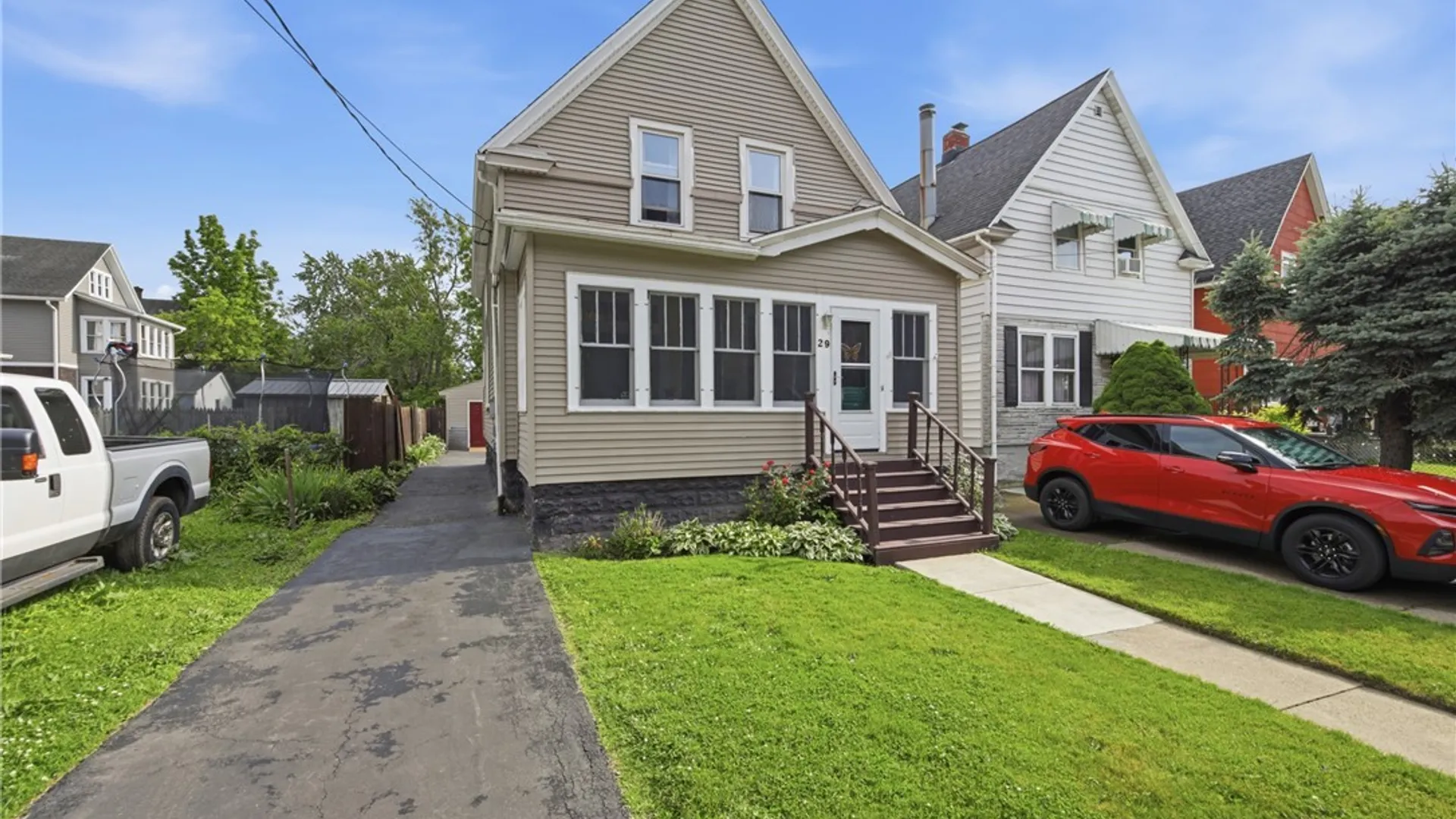 Property at 29 Josie Place, Buffalo, NY 14220 3