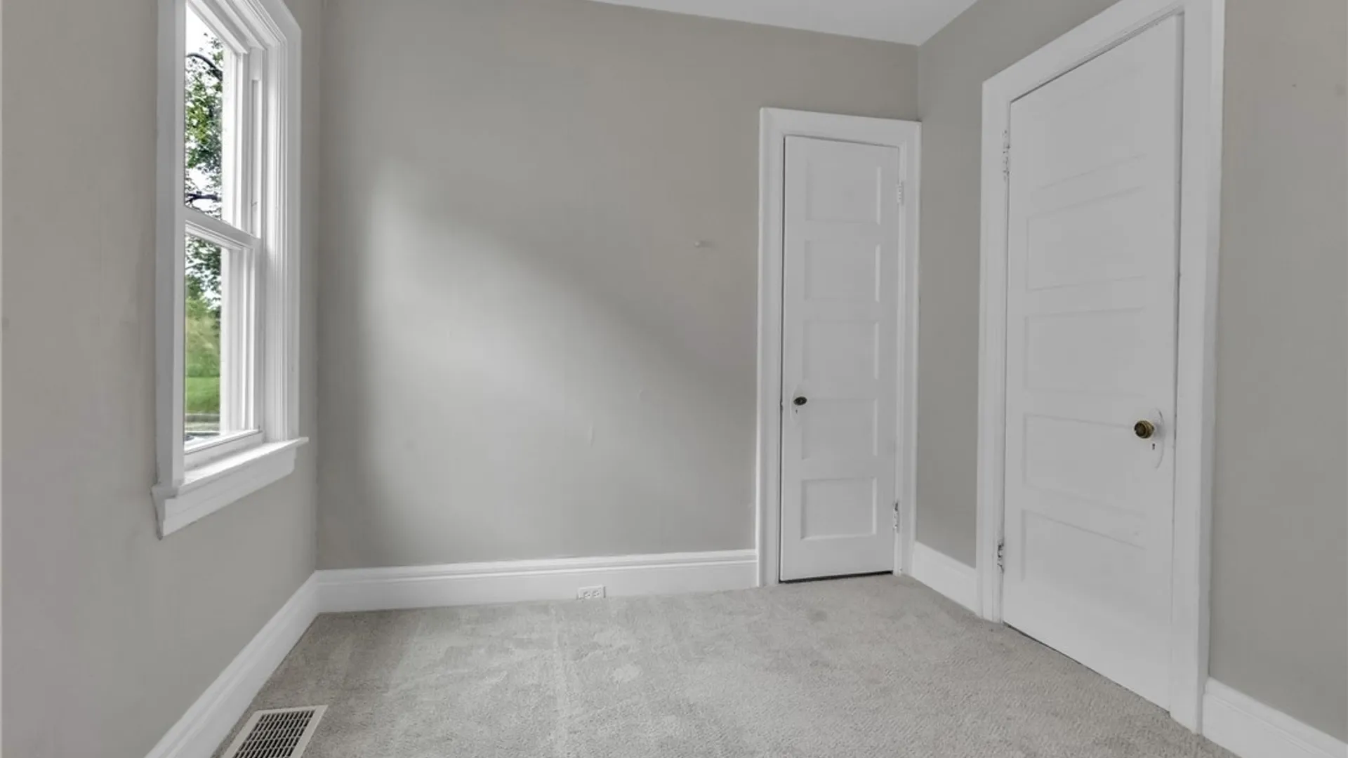 Property at 602 Grant Street, Buffalo, NY 14213 22