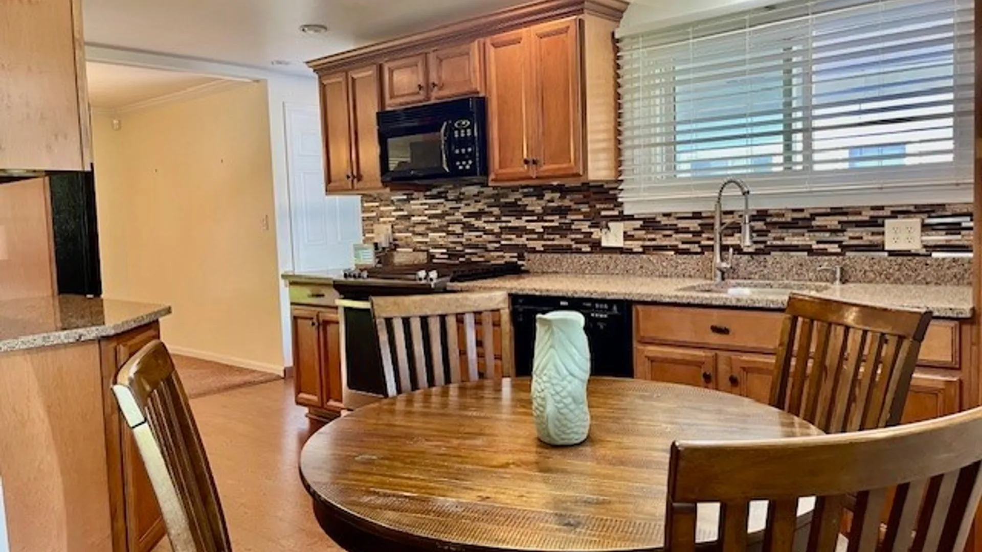 Property at 2182 Parker Boulevard, Tonawanda, NY 14150 5