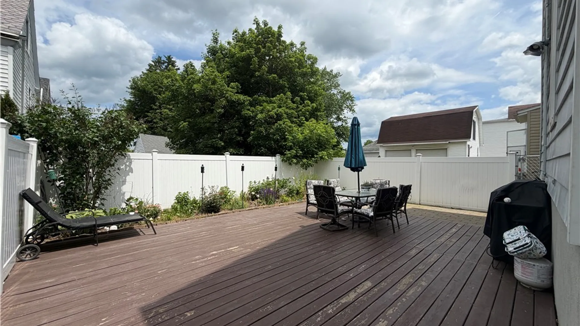 Property at 925 South Street, Utica, NY 13501 27