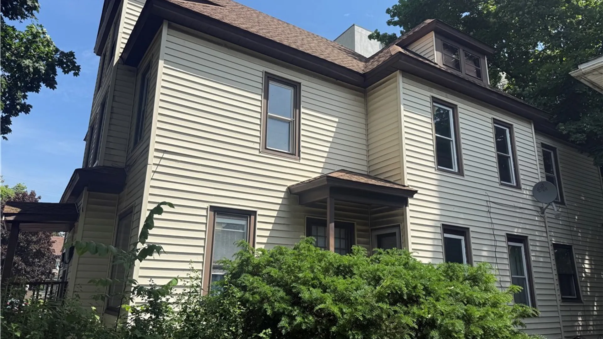 Property at 414 Jefferson Street, Jamestown, NY 14701 4