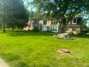 Property at 100 Carriage Dr Drive, Orchard Park, NY 14127