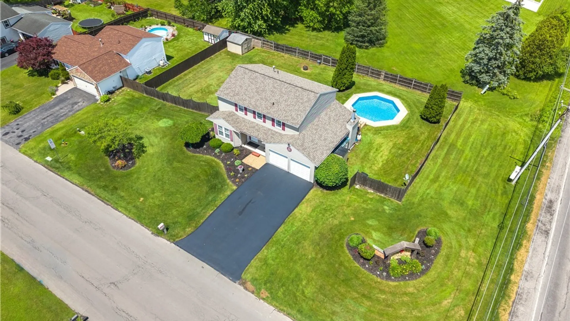 Property at 8118 Rizzo Drive, Clay, NY 13041 5