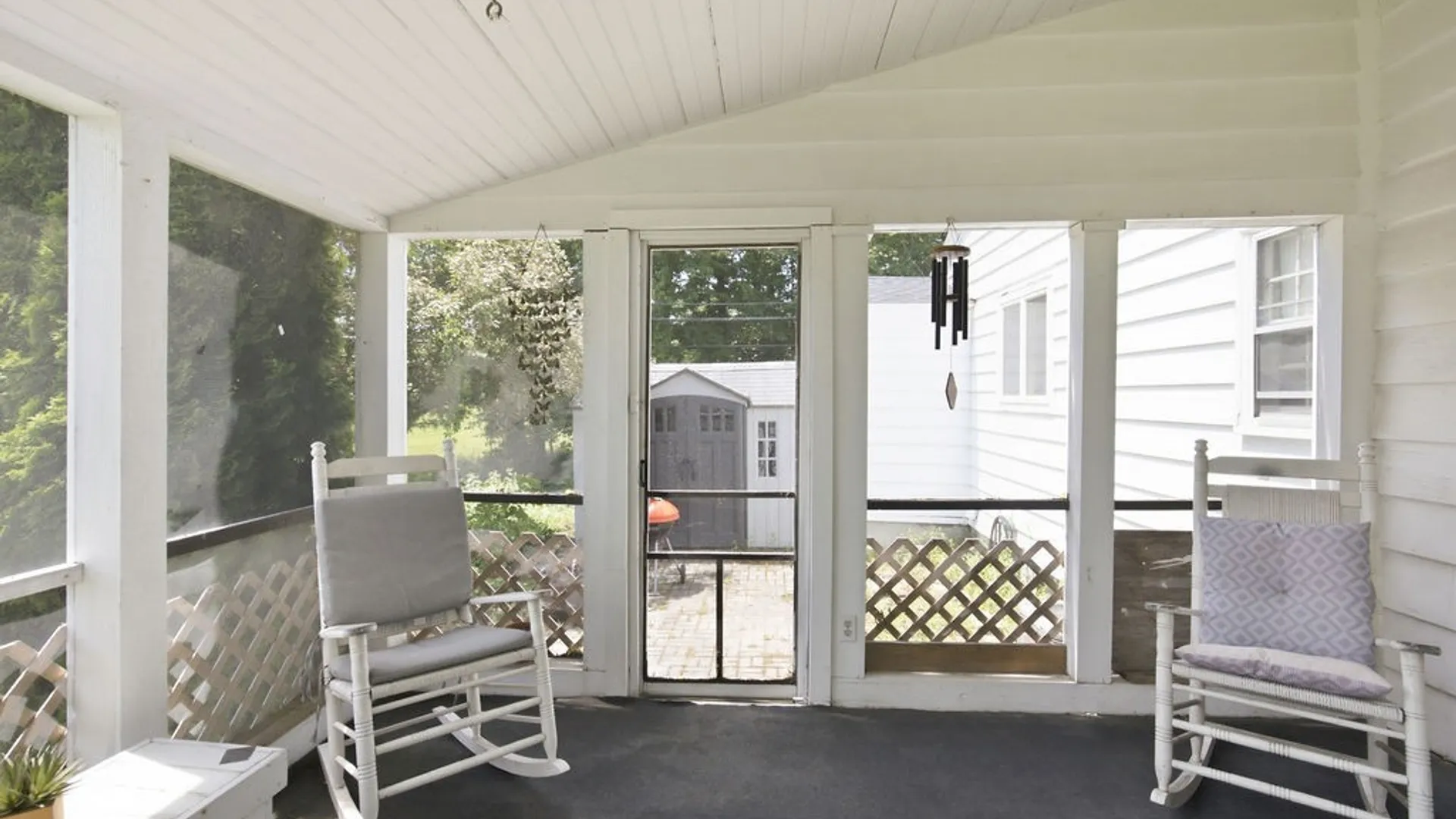 Property at 2 Lansdowne Road, DeWitt, NY 13214 24
