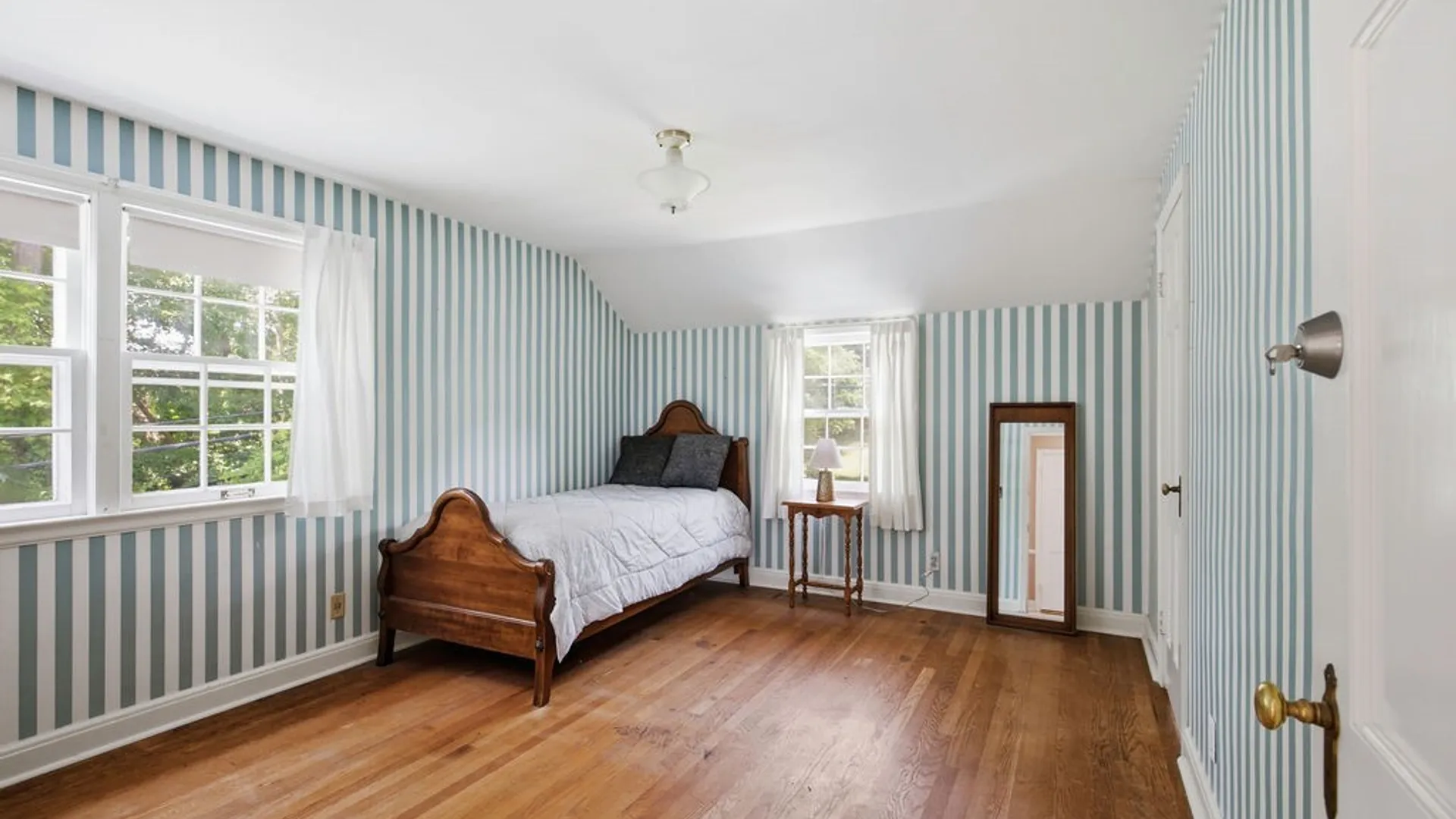 Property at 2 Lansdowne Road, DeWitt, NY 13214 26