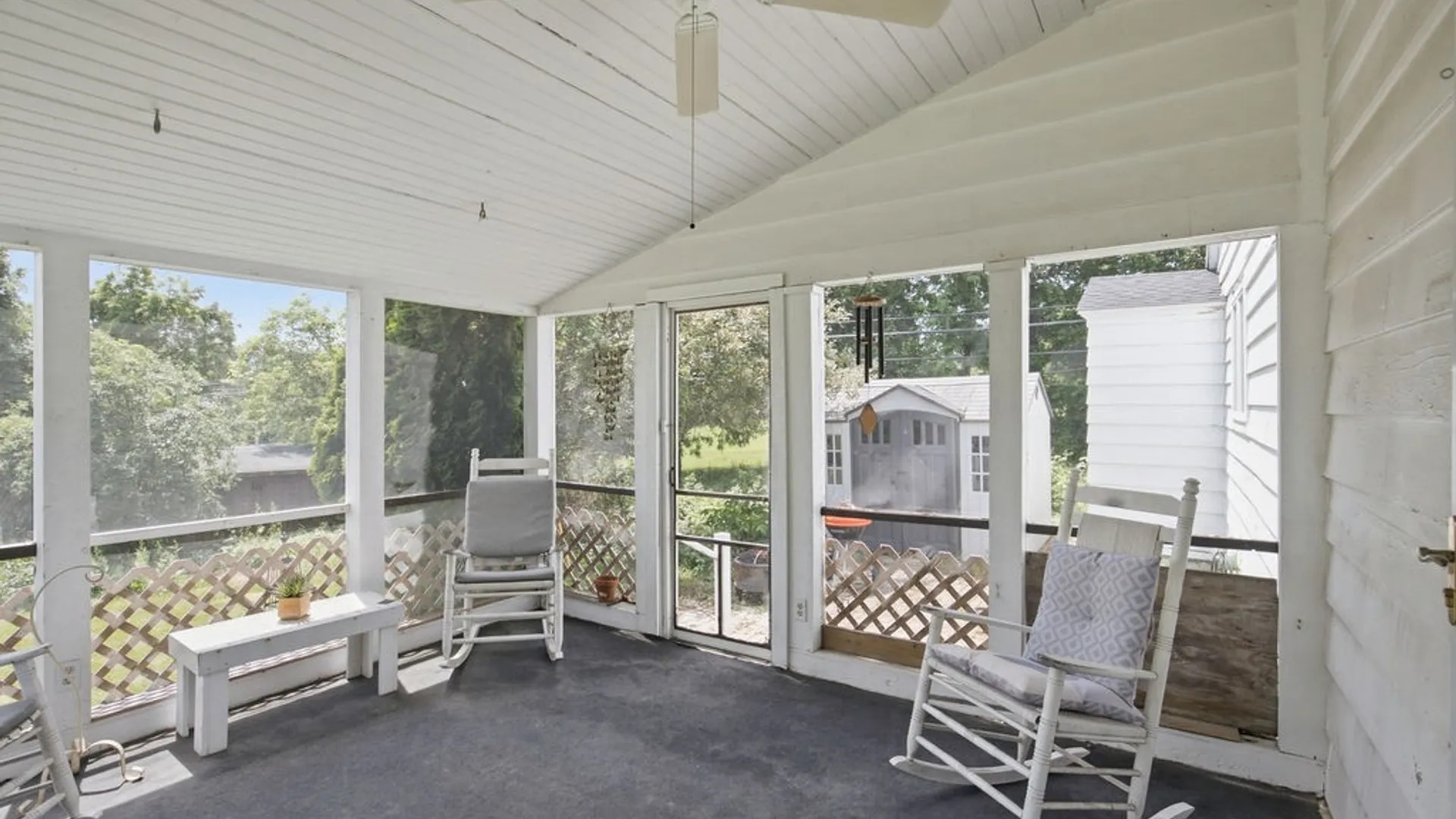 Property at 2 Lansdowne Road, DeWitt, NY 13214 33