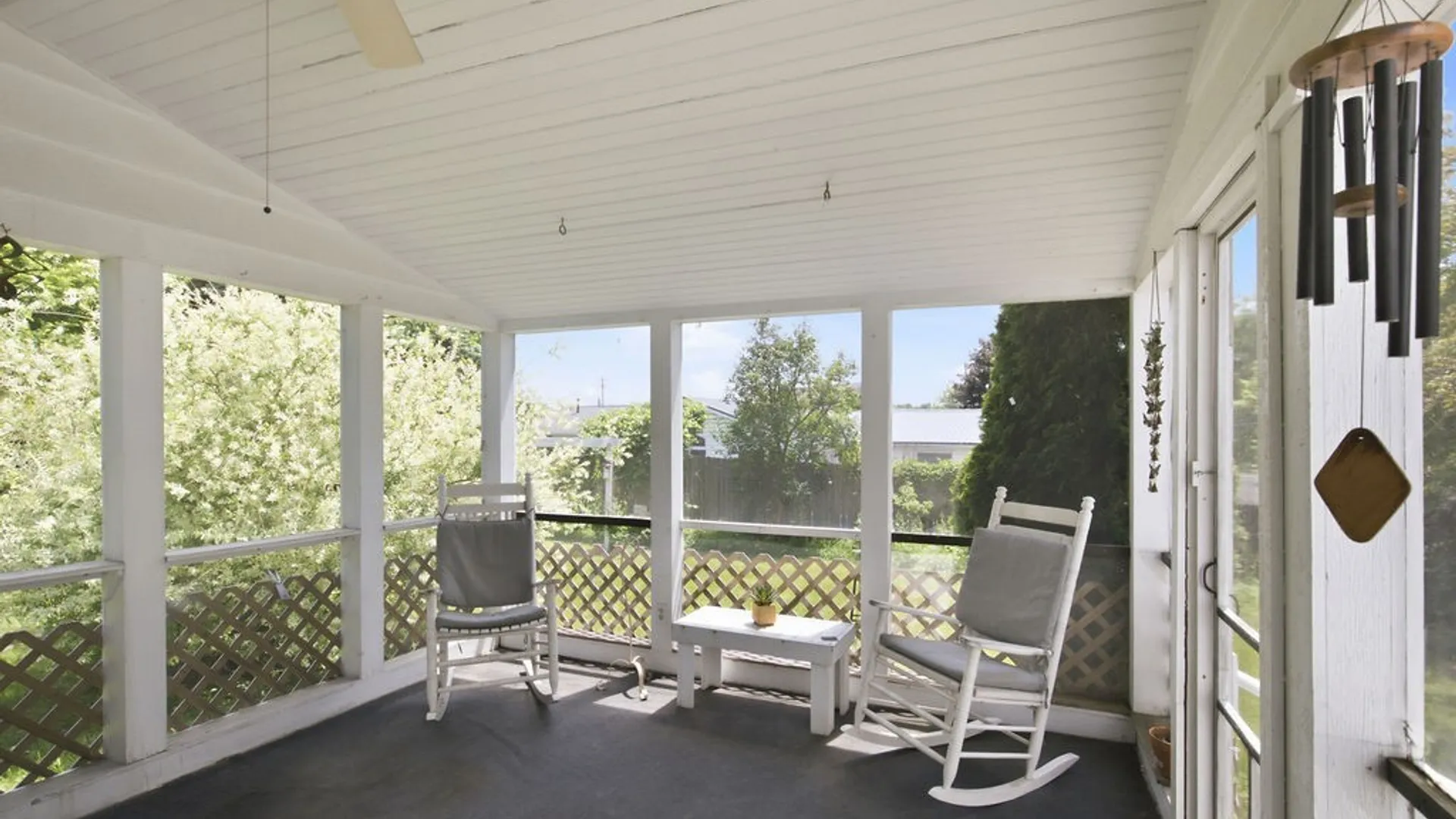 Property at 2 Lansdowne Road, DeWitt, NY 13214 8