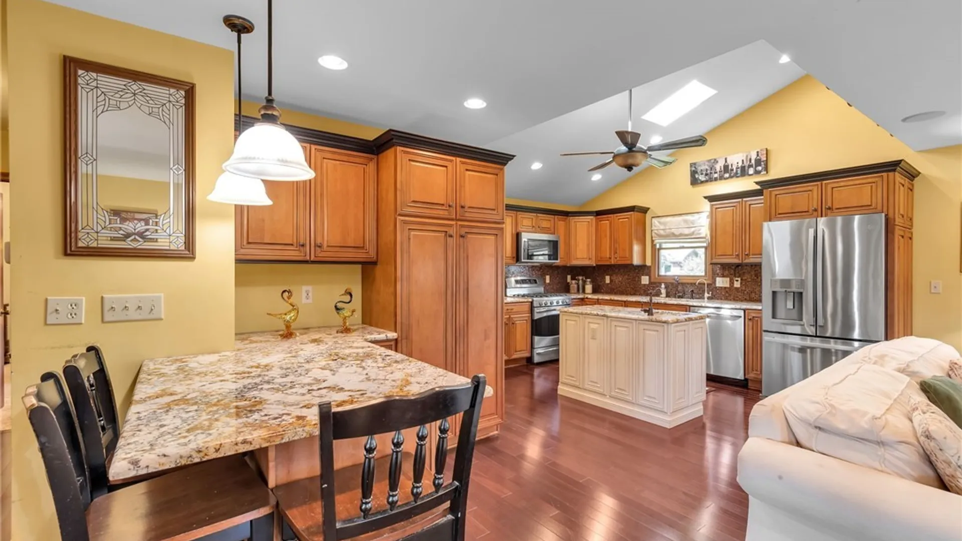 Property at 215 Summit Avenue, West Seneca, NY 14224 14
