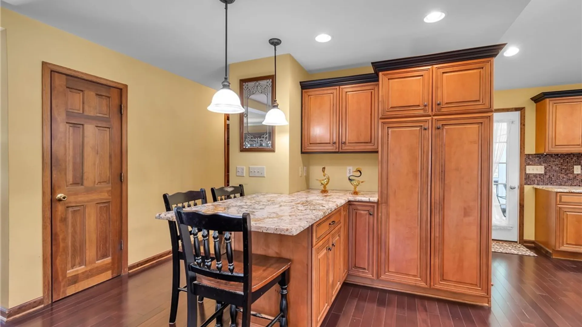 Property at 215 Summit Avenue, West Seneca, NY 14224 15