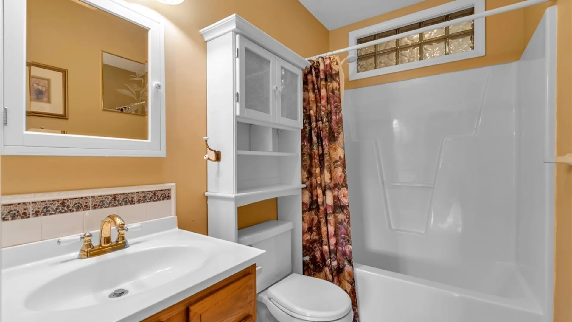 Property at 215 Summit Avenue, West Seneca, NY 14224 27