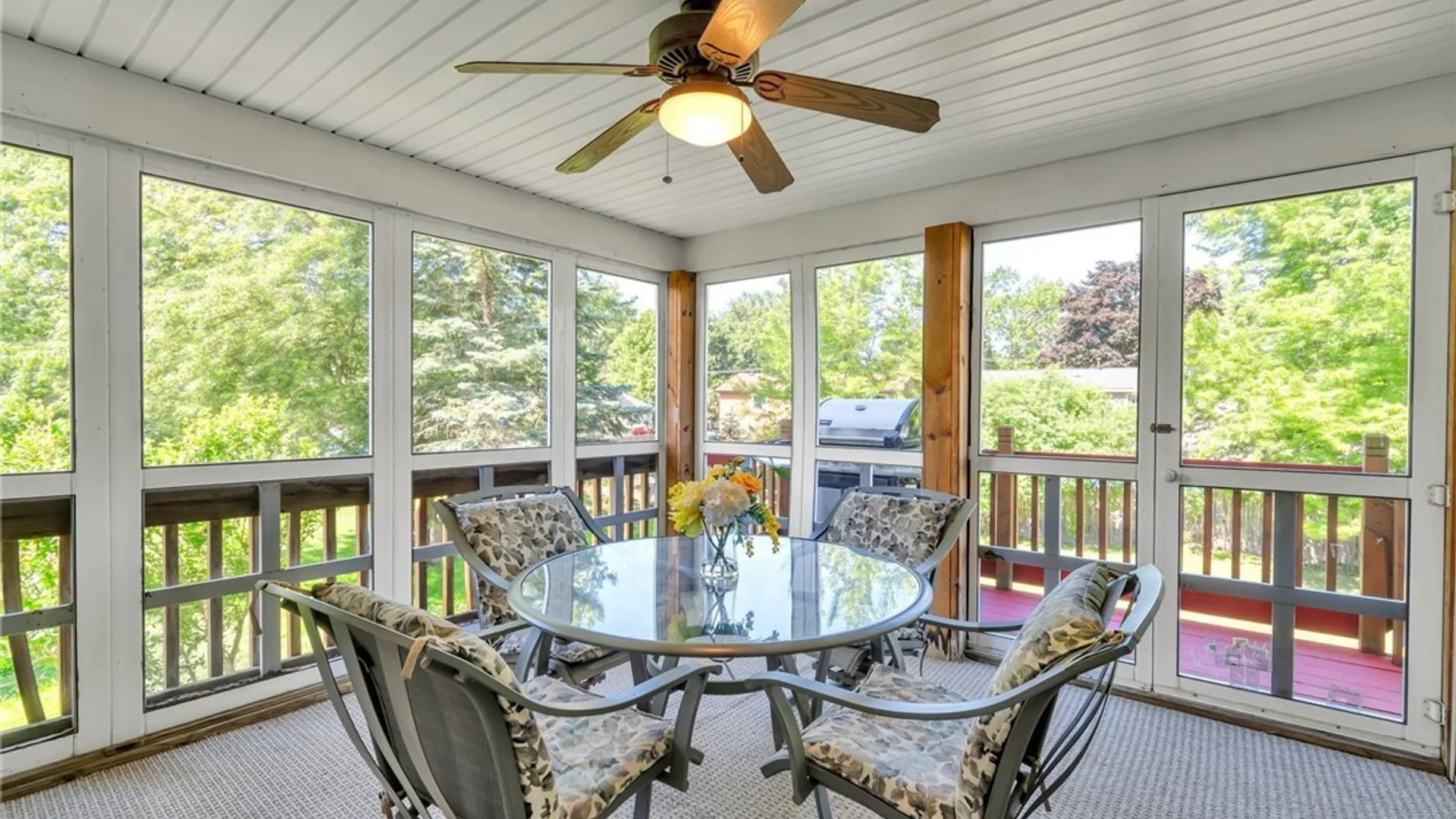 Property at 215 Summit Avenue, West Seneca, NY 14224 31