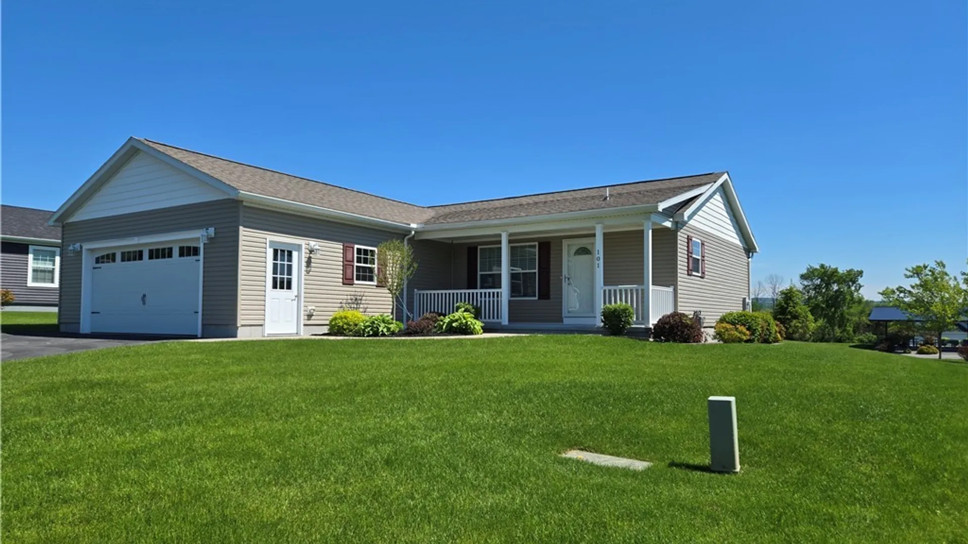 Property at 101 Woods Edge Drive, New Hartford, NY 13323 2