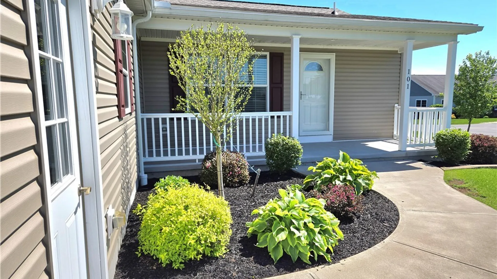 Property at 101 Woods Edge Drive, New Hartford, NY 13323 4