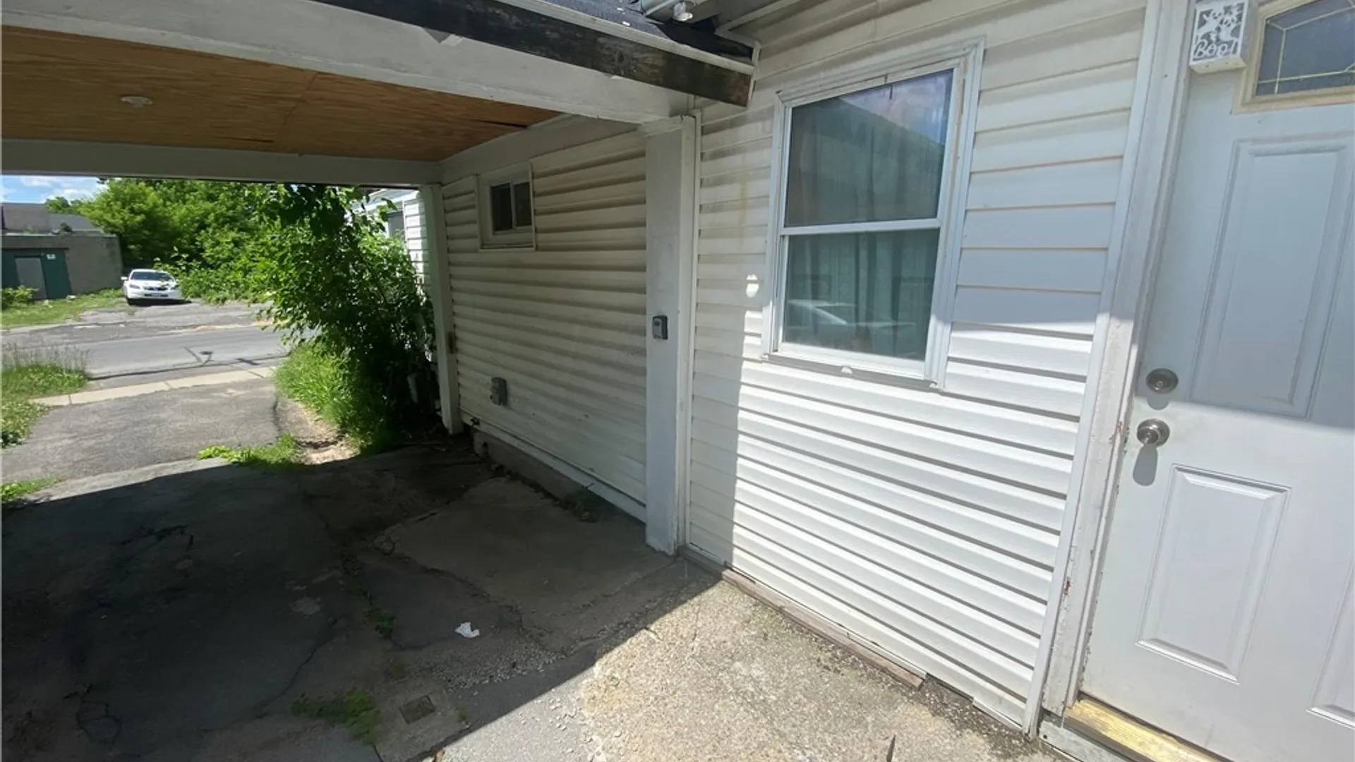 Property at 106 Seward Street, Syracuse, NY 13203 12