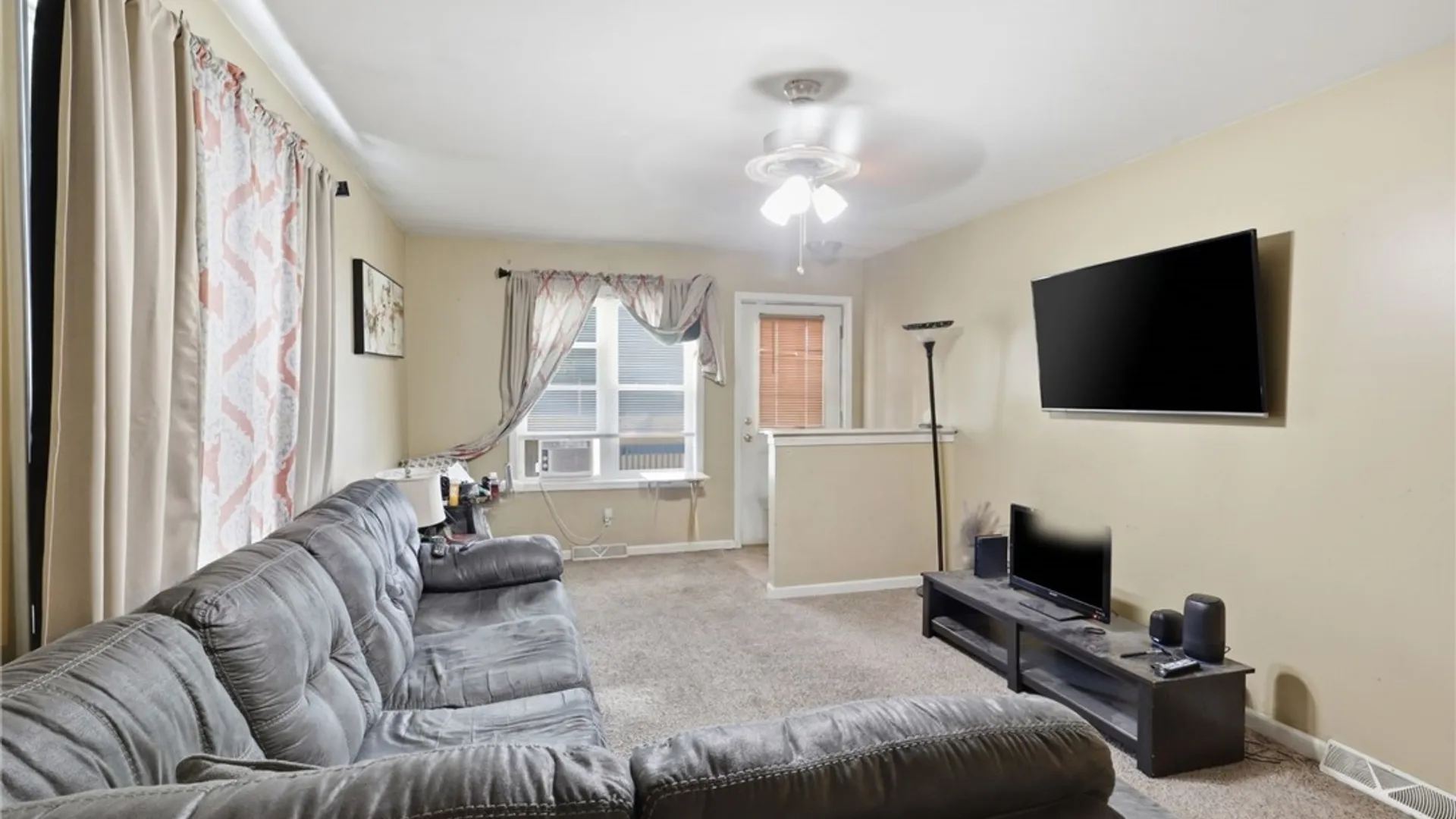Property at 67 Wende Street, Buffalo, NY 14211 6