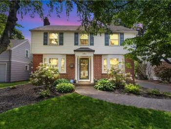 27 Covington Road, Irondequoit, NY 14617