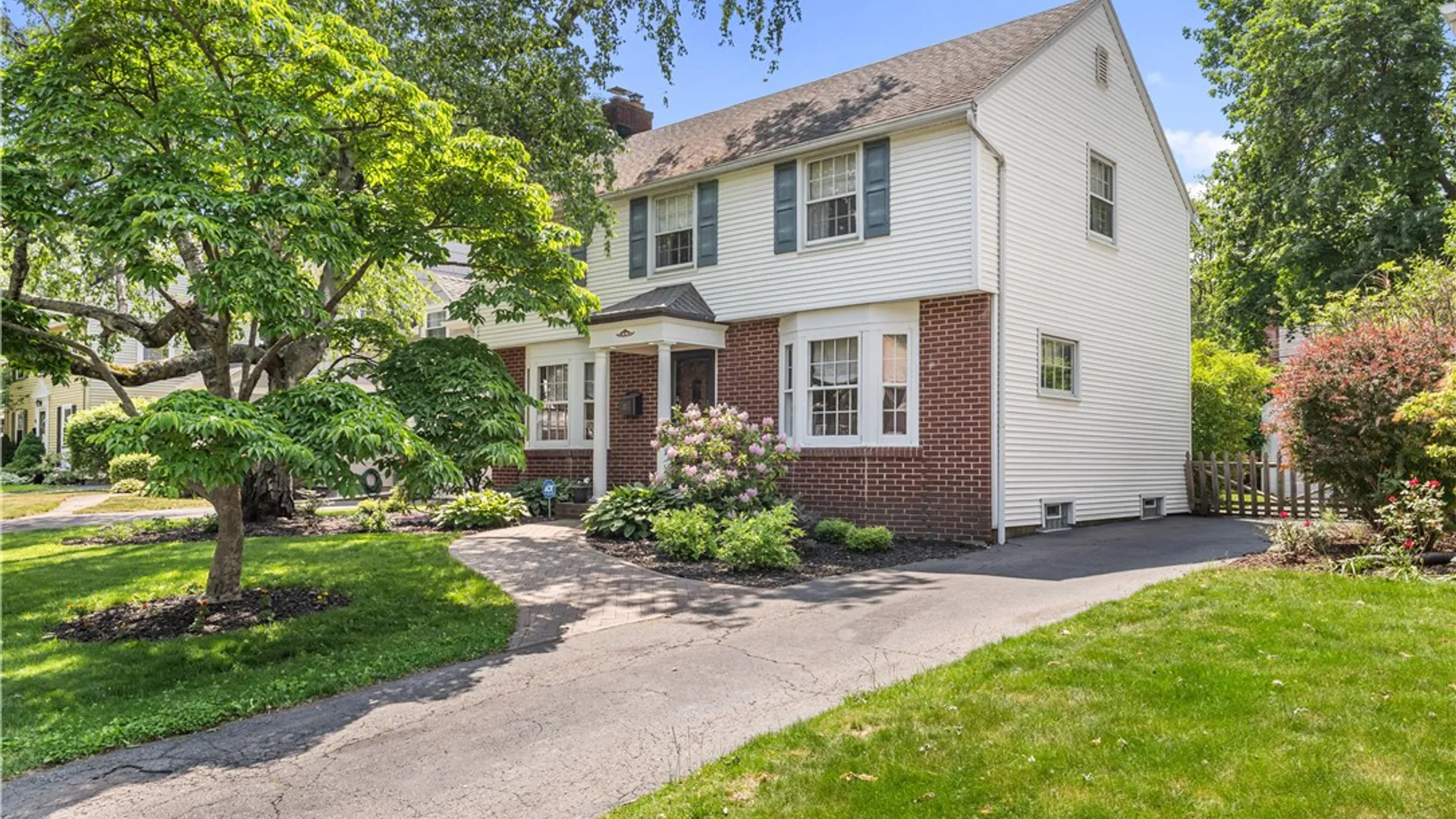 Property at 27 Covington Road, Irondequoit, NY 14617 3