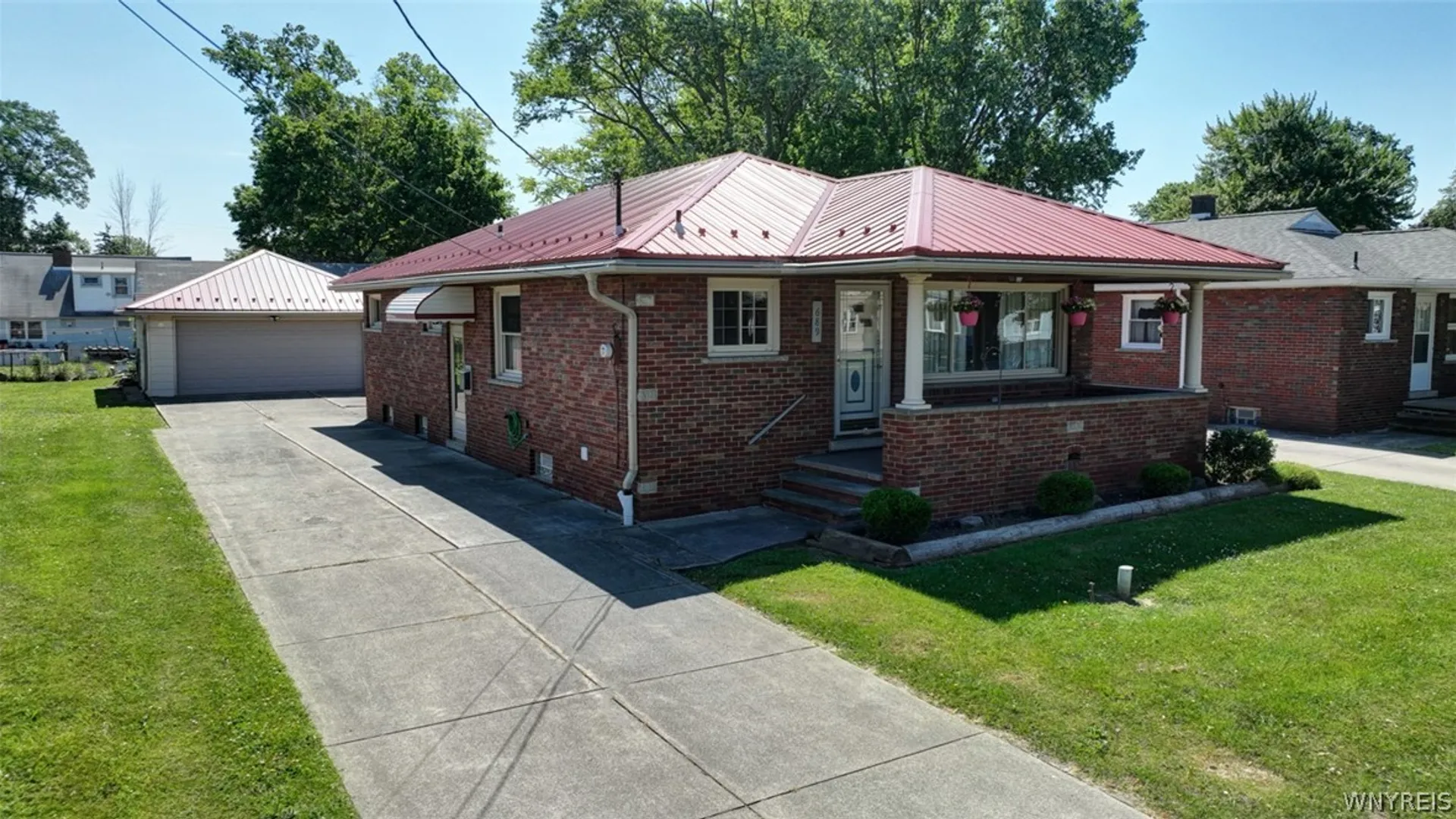 Property at 689 78th Street, Niagara Falls, NY 14304 3