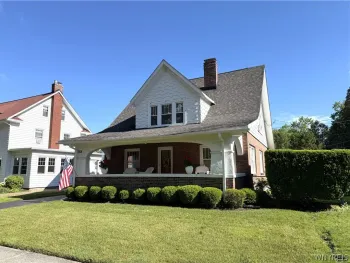 Property at 559 Willow St, Lockport City, NY 14094