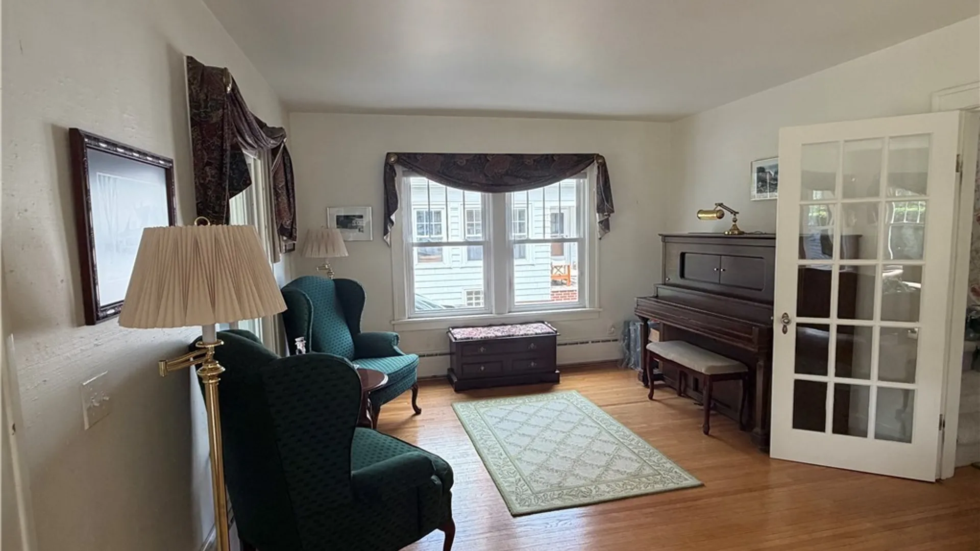 Property at 559 Willow St, Lockport City, NY 14094 24