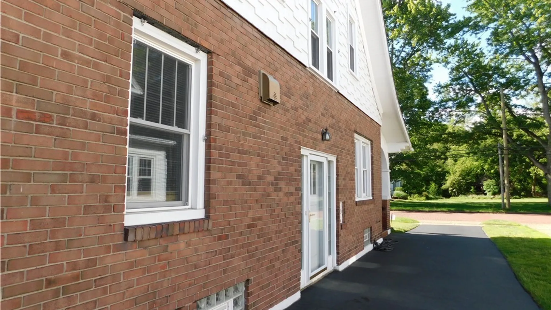 Property at 559 Willow St, Lockport City, NY 14094 8