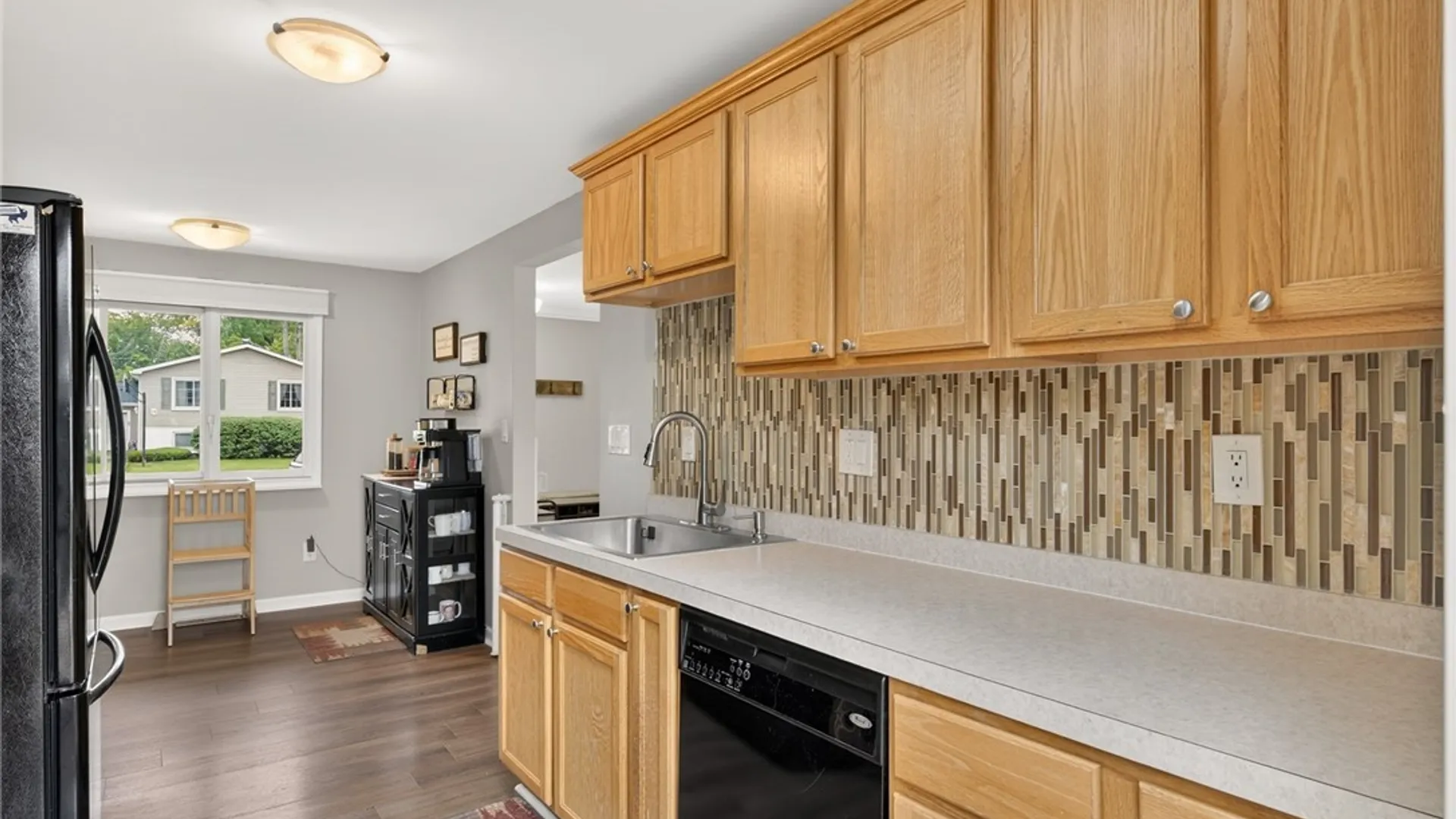 Property at 12 Sylvia Drive, Cheektowaga, NY 14043 22