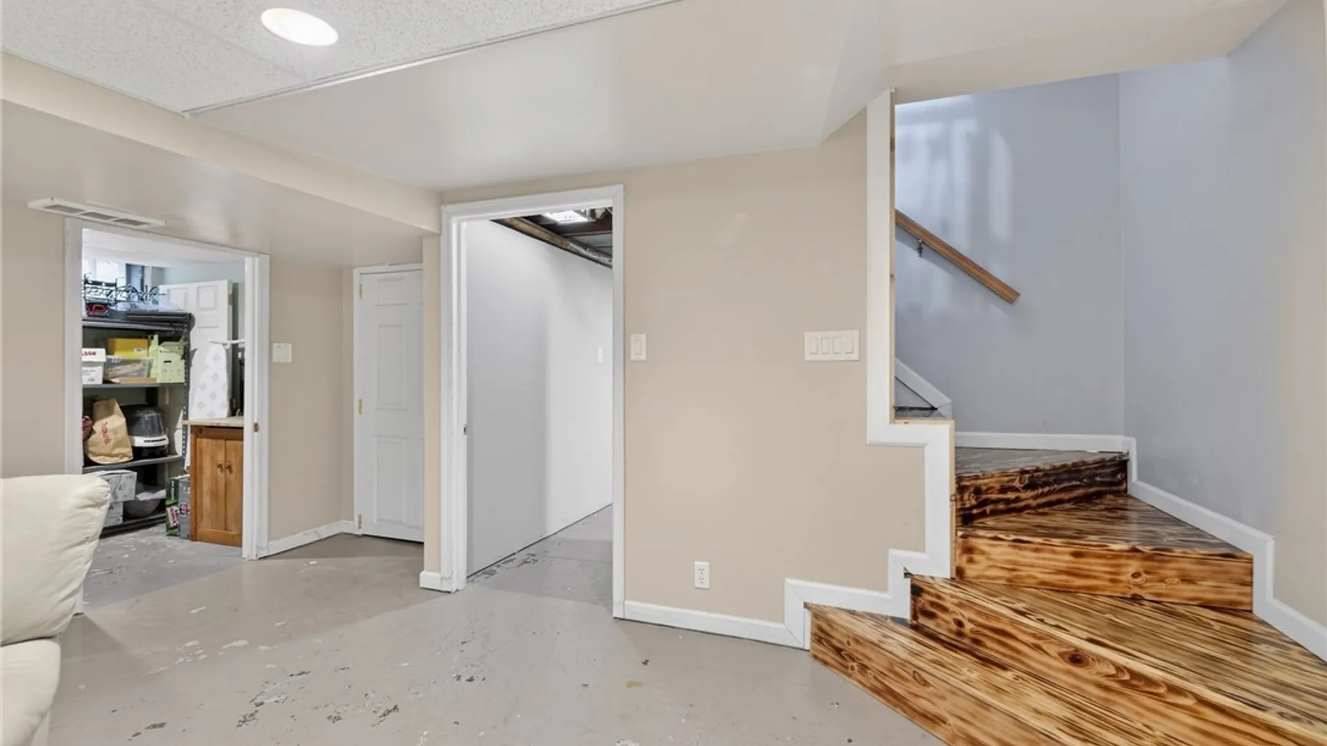Property at 12 Sylvia Drive, Cheektowaga, NY 14043 38