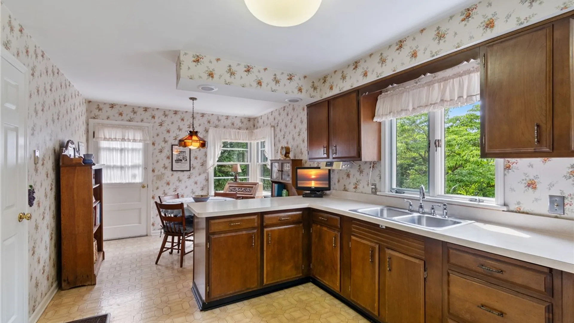 Property at 101 Newcastle Road, Rochester, NY 14610 10