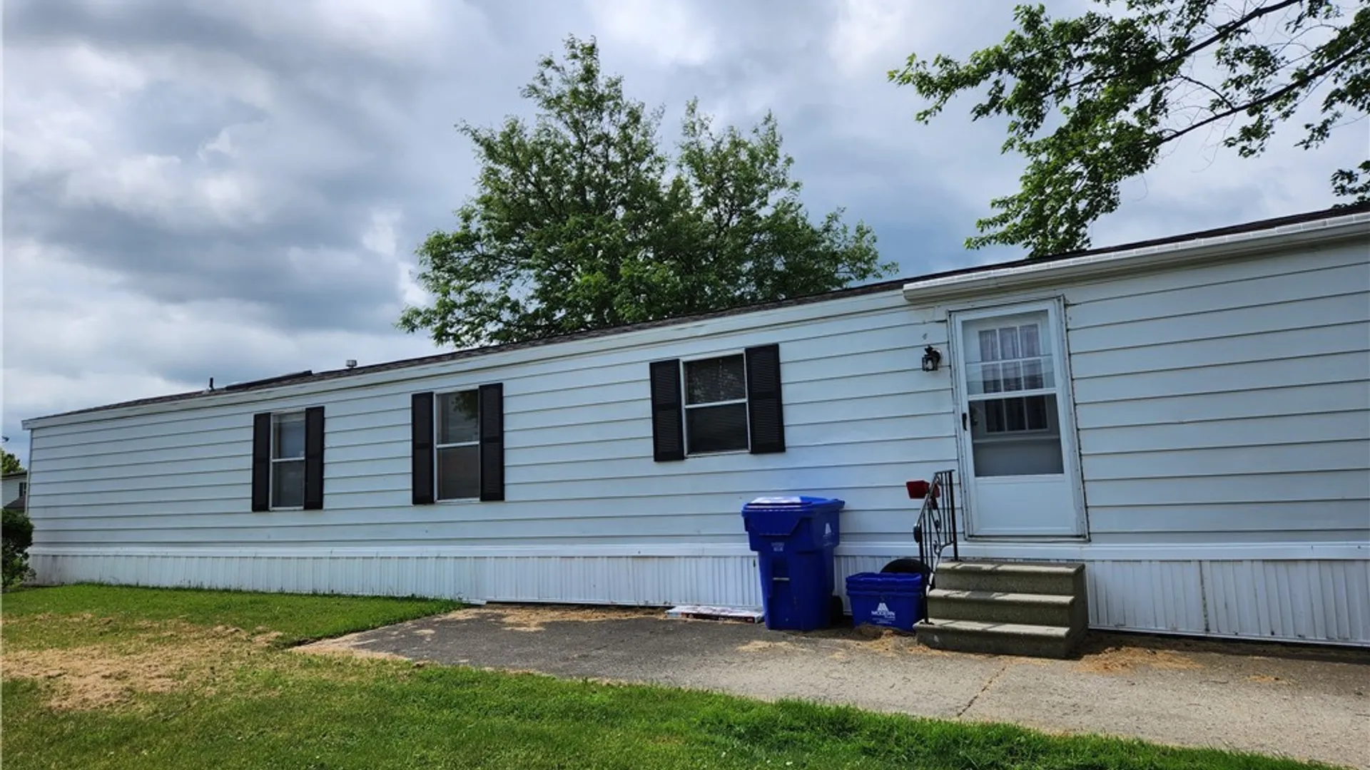 Property at 442 Chestnut Drive, Lockport City, NY 14094 2