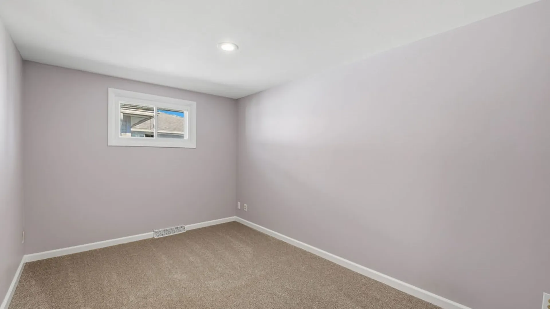 Property at 171 Poinciana Parkway, Cheektowaga, NY 14225 17